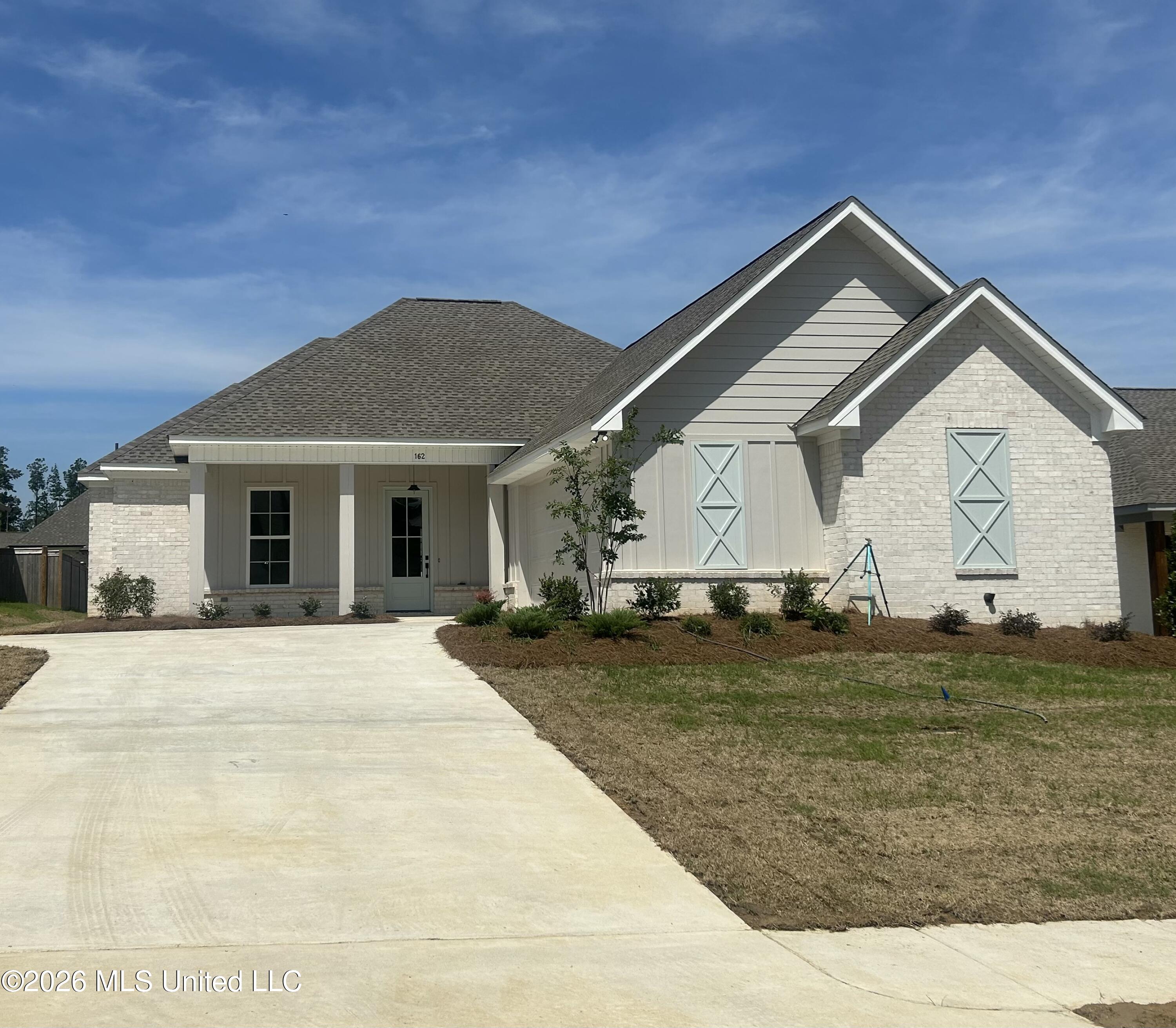 162 Bronson Bend Property Photo 3