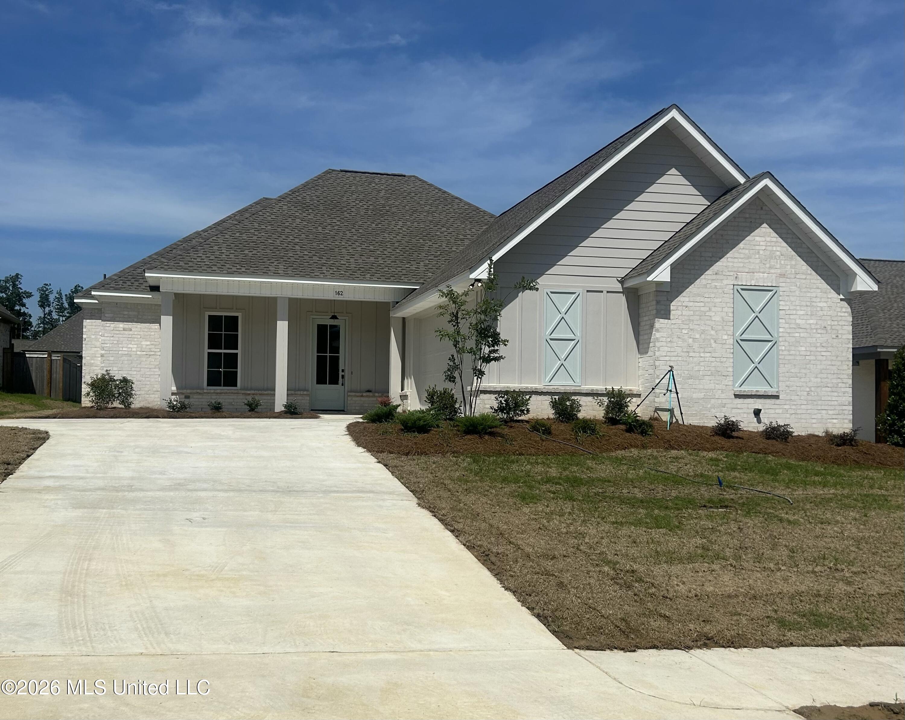 162 Bronson Bend Property Photo 4