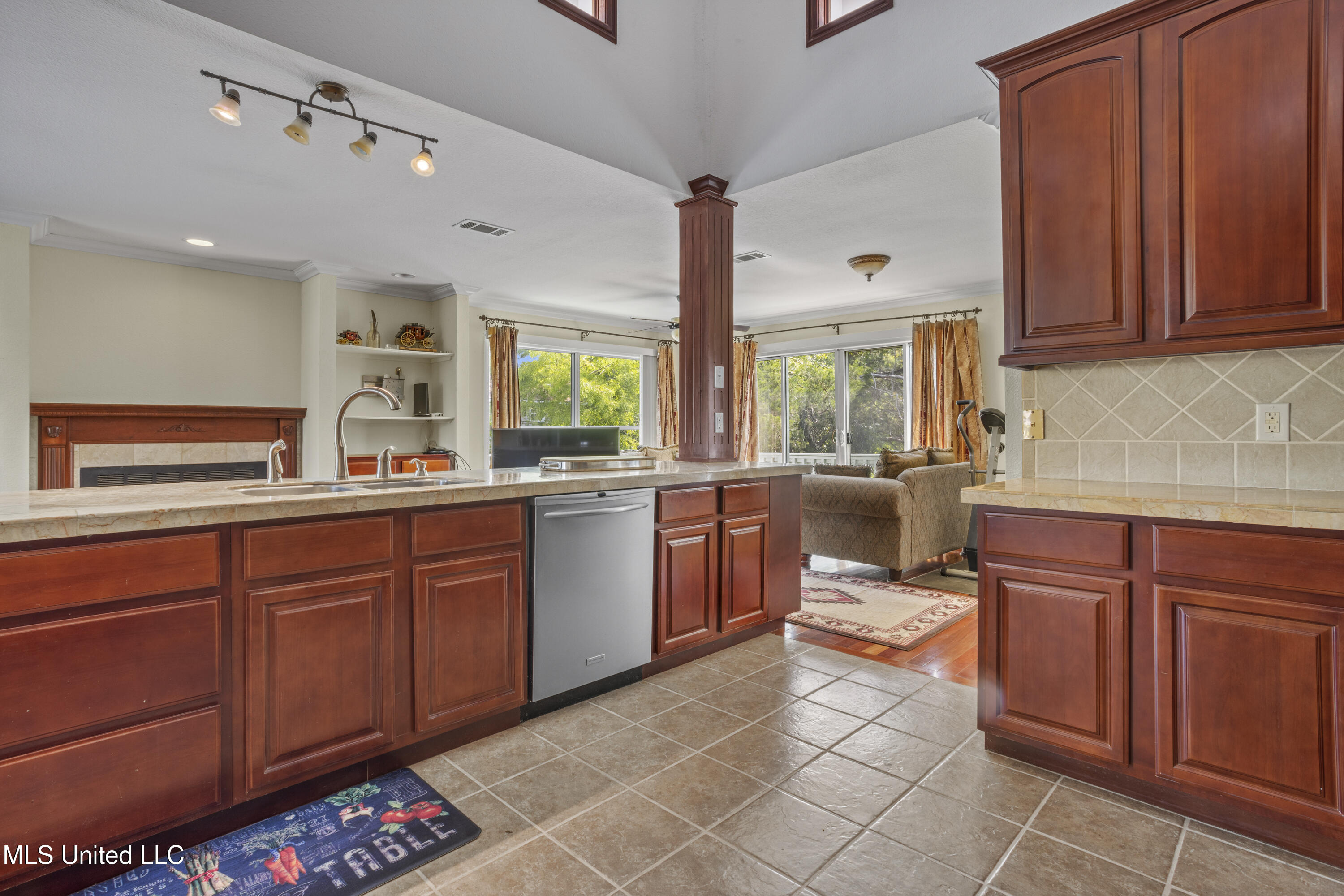 420 Caribe Place Property Photo 15