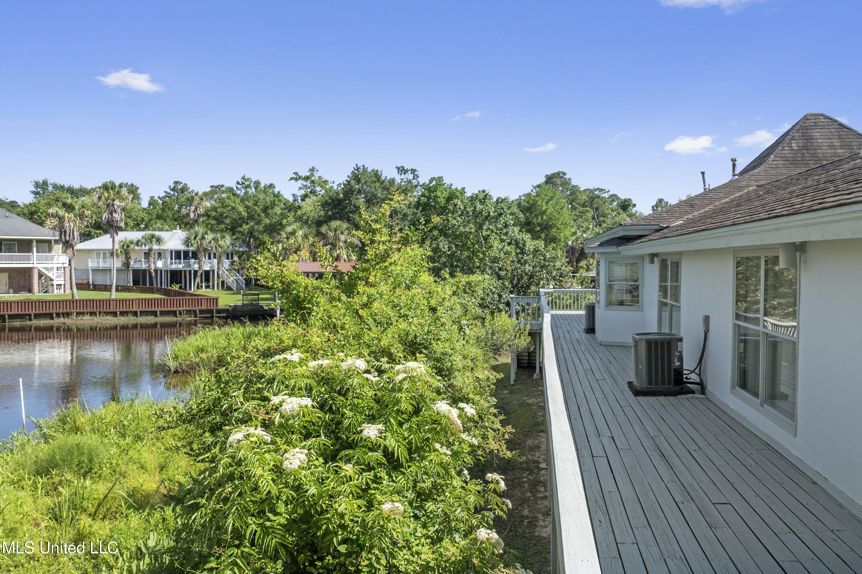 420 Caribe Place Property Photo 37