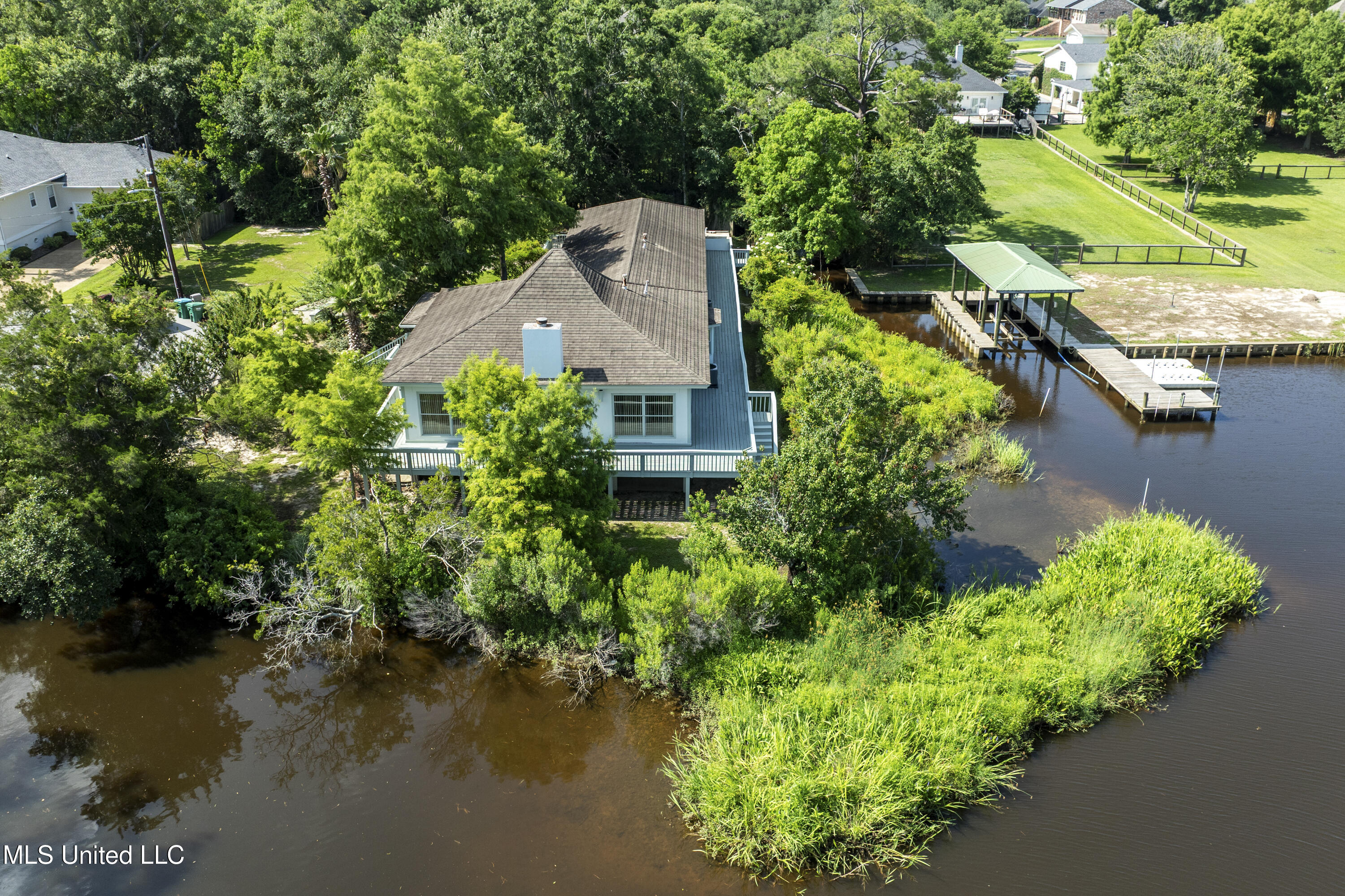 420 Caribe Place Property Photo 43