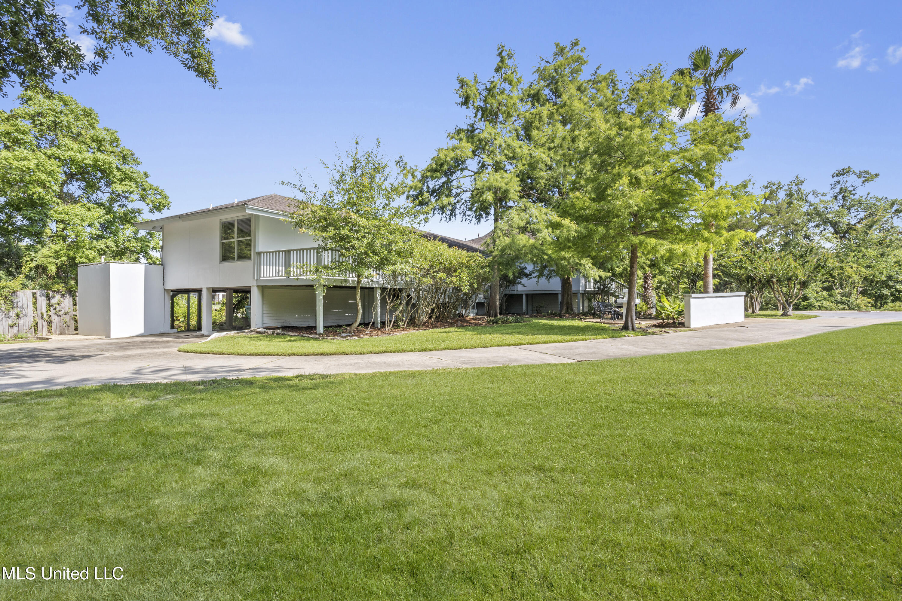 420 Caribe Place Property Photo 45