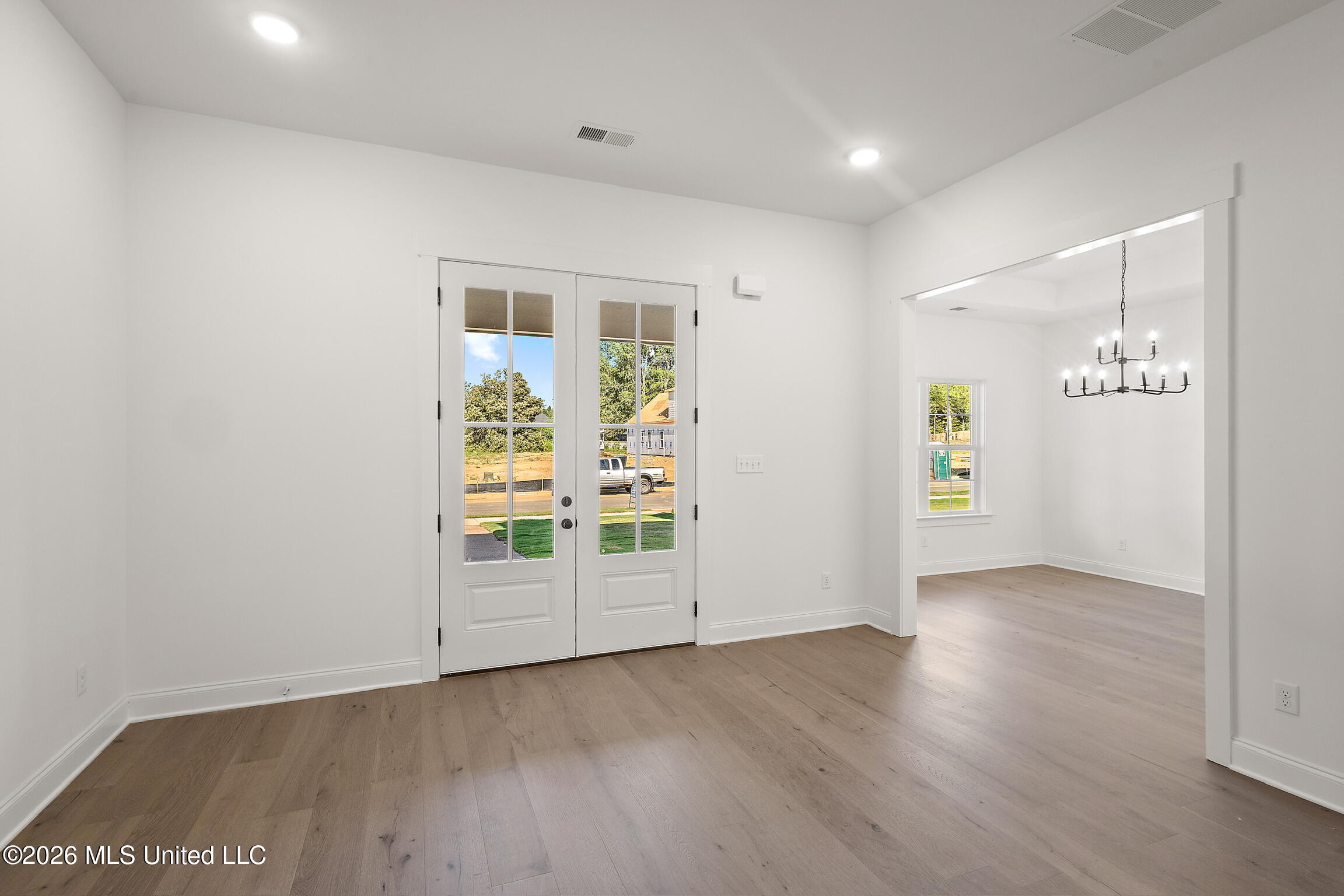 5559 Shiloh Lane Property Photo 4