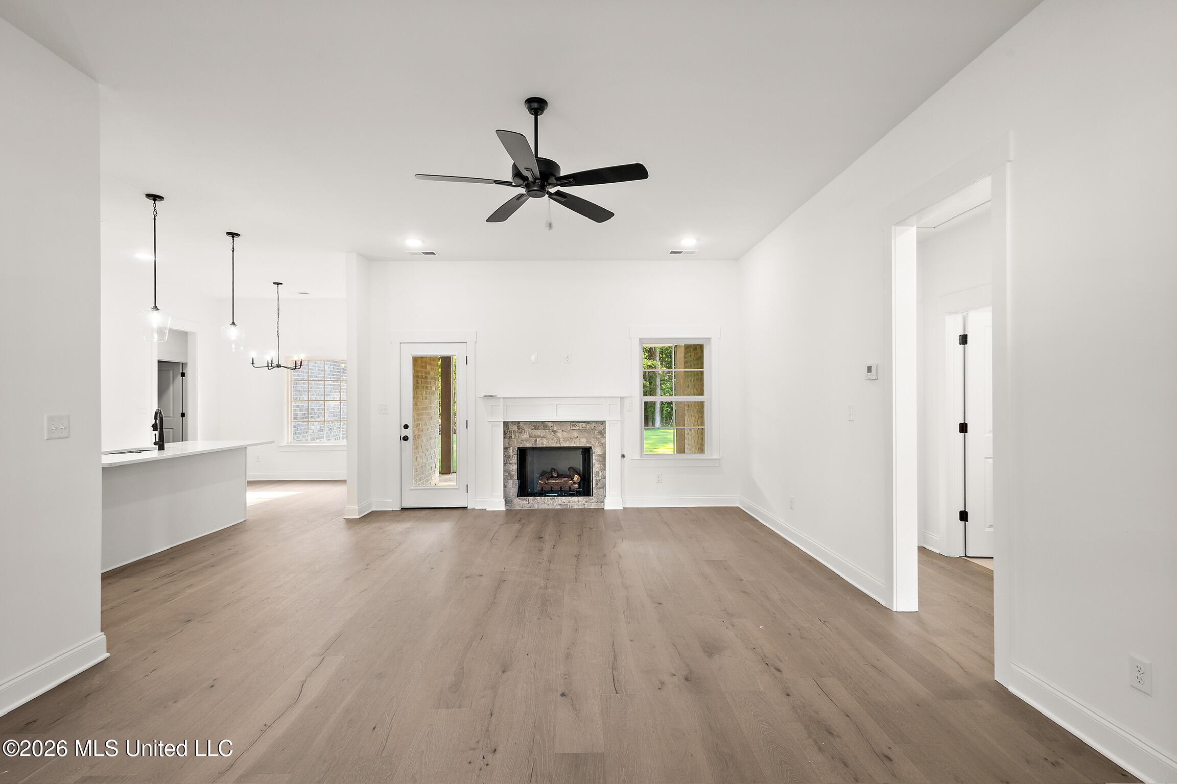 5559 Shiloh Lane Property Photo 6