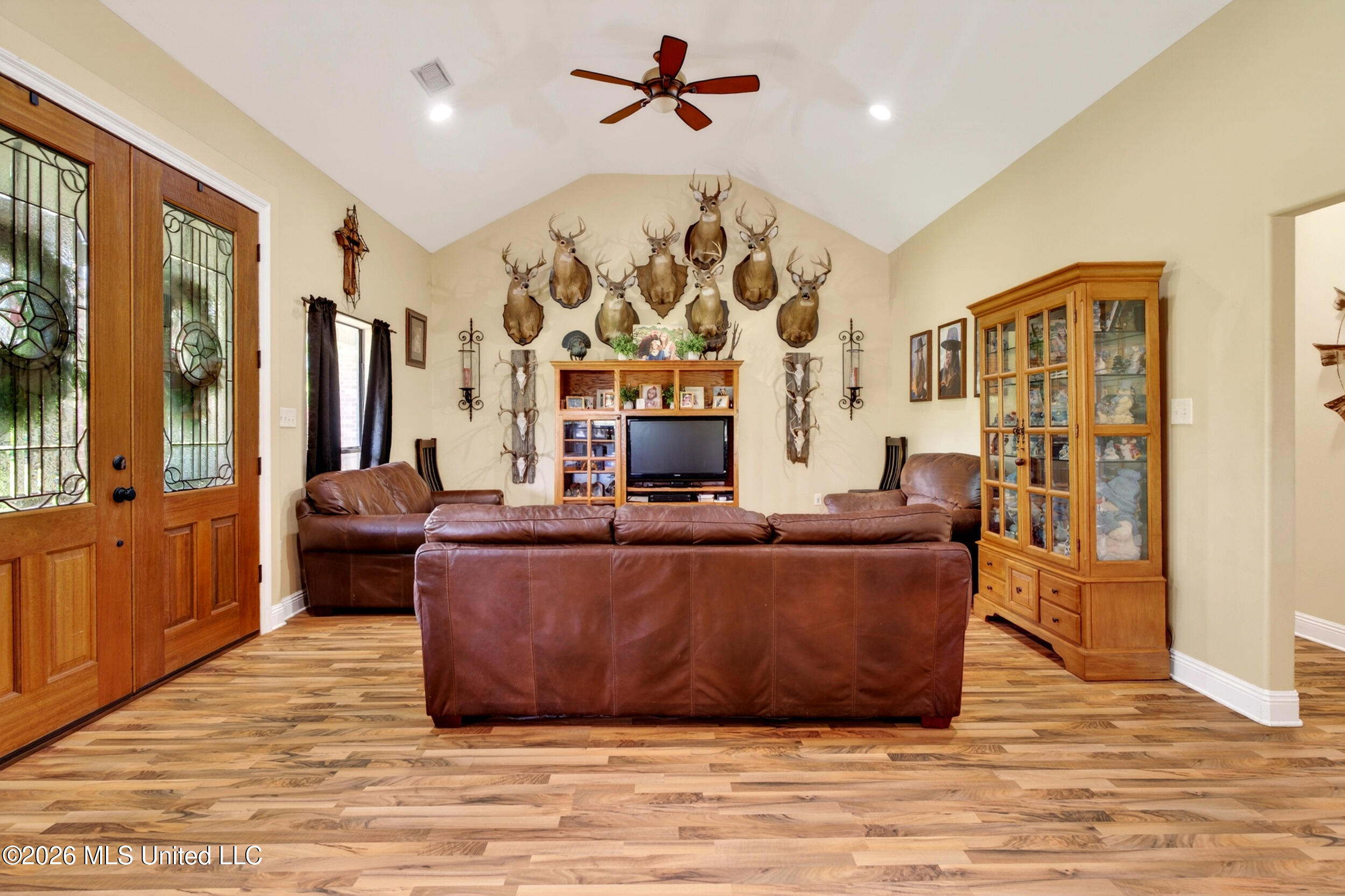 143 Balmoral Drive Property Photo 11