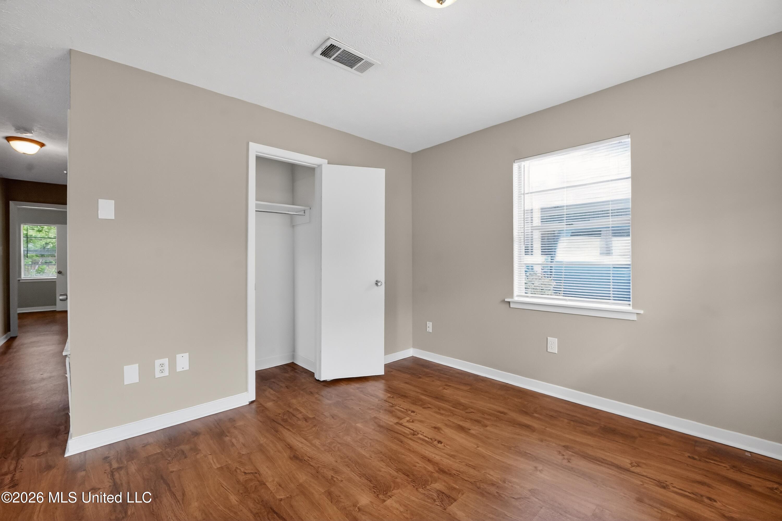 6643 Glen Ridge Drive Property Photo 7