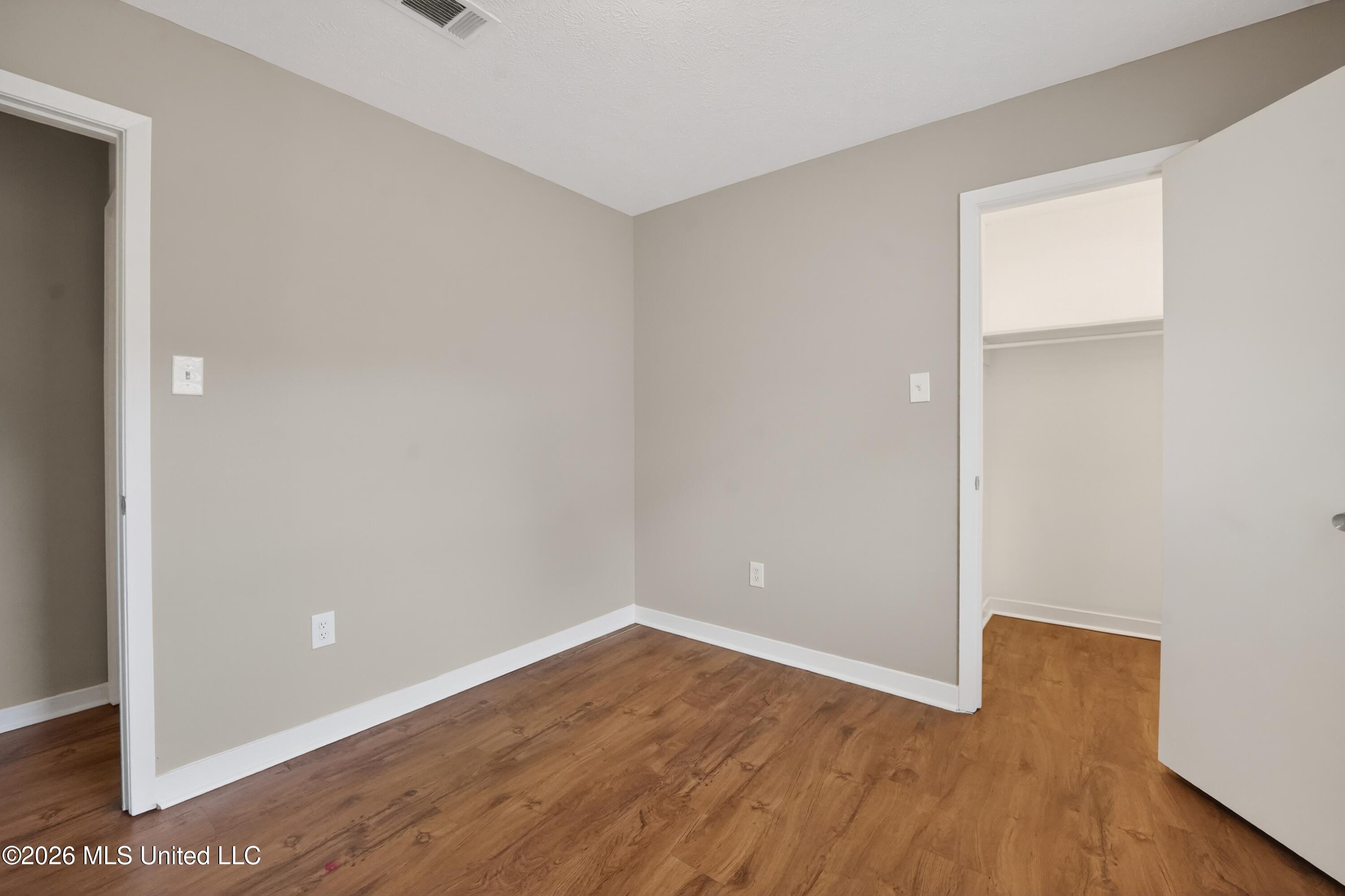 6643 Glen Ridge Drive Property Photo 14