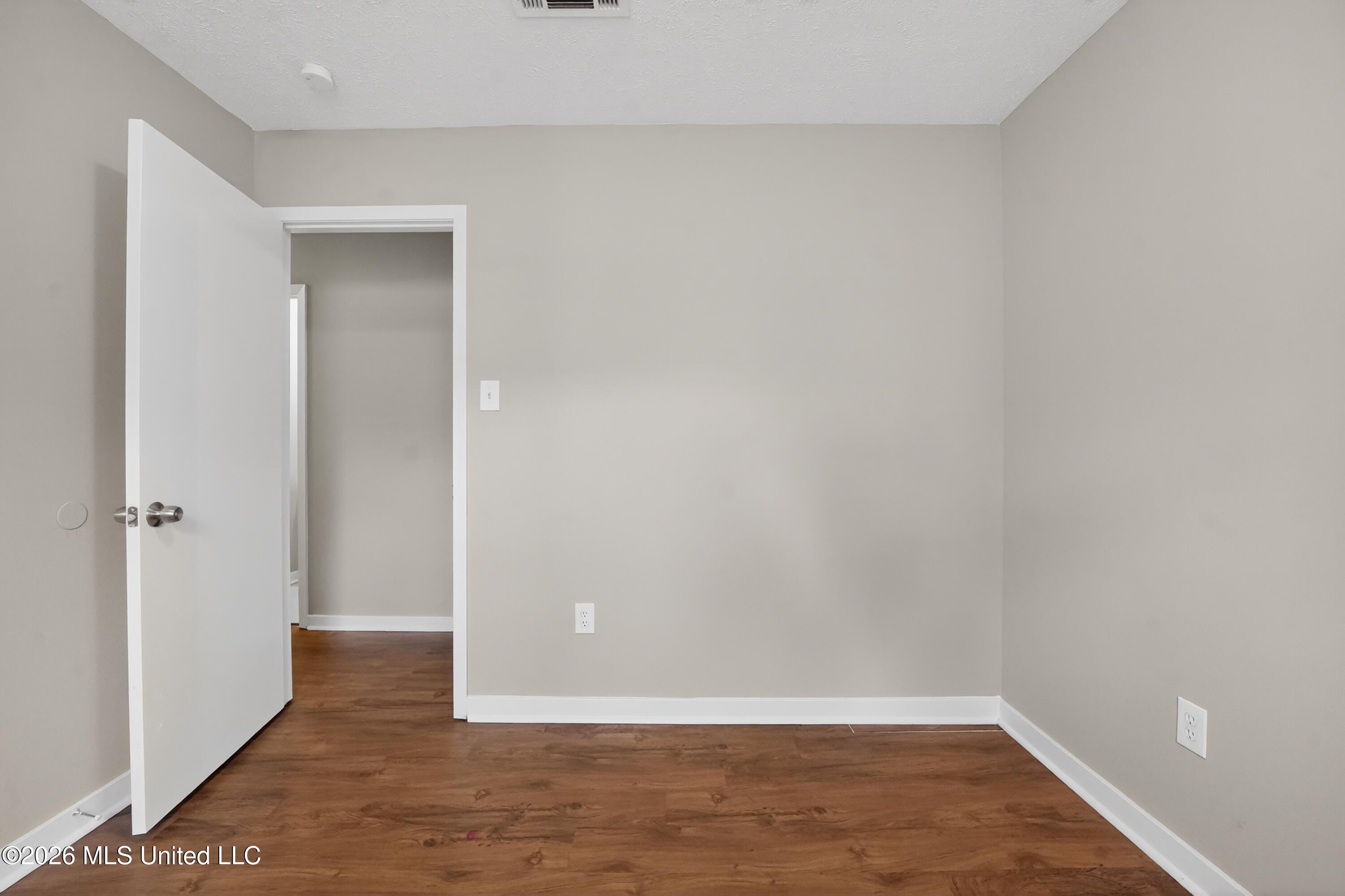 6643 Glen Ridge Drive Property Photo 20
