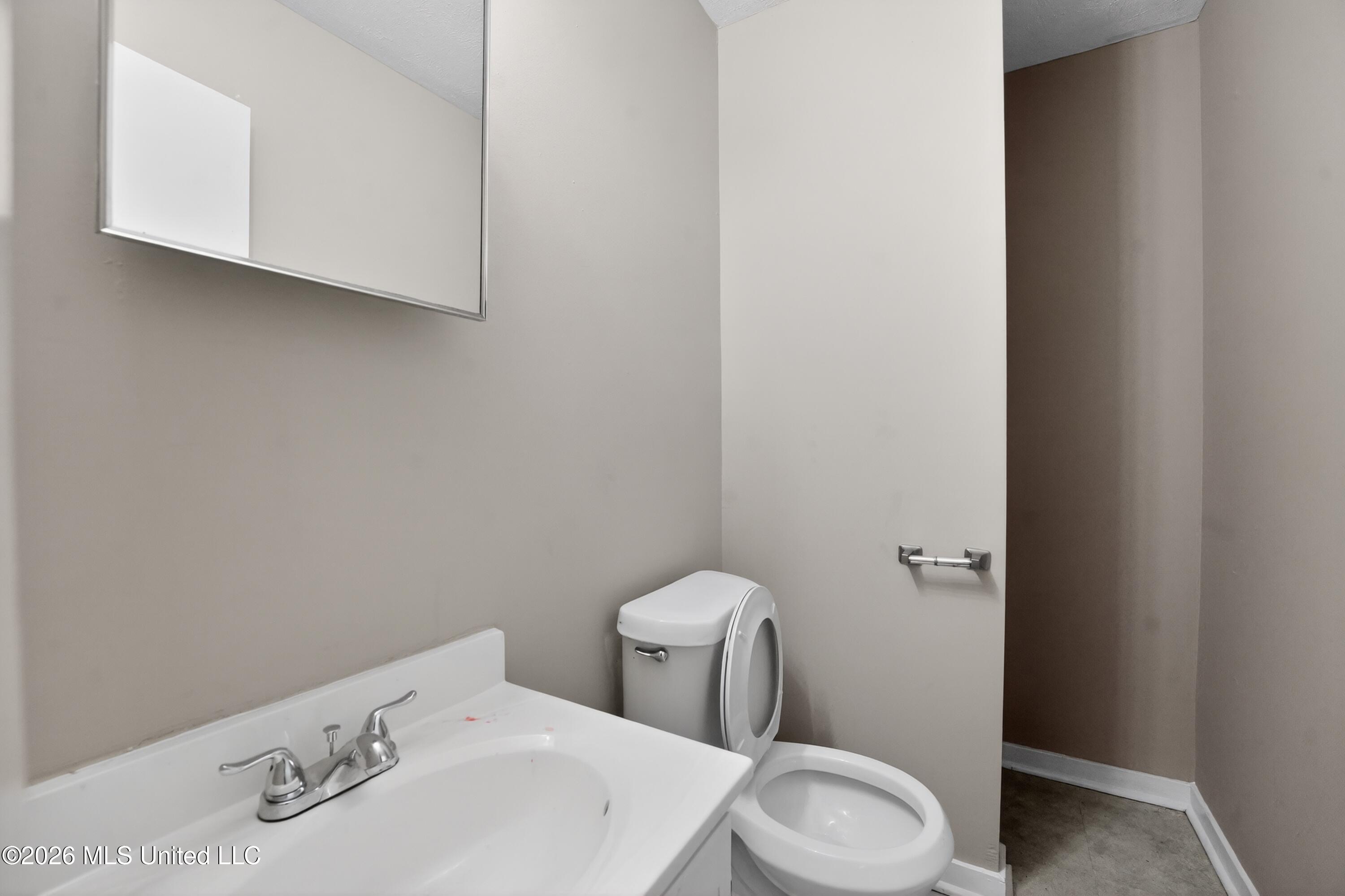 6643 Glen Ridge Drive Property Photo 29
