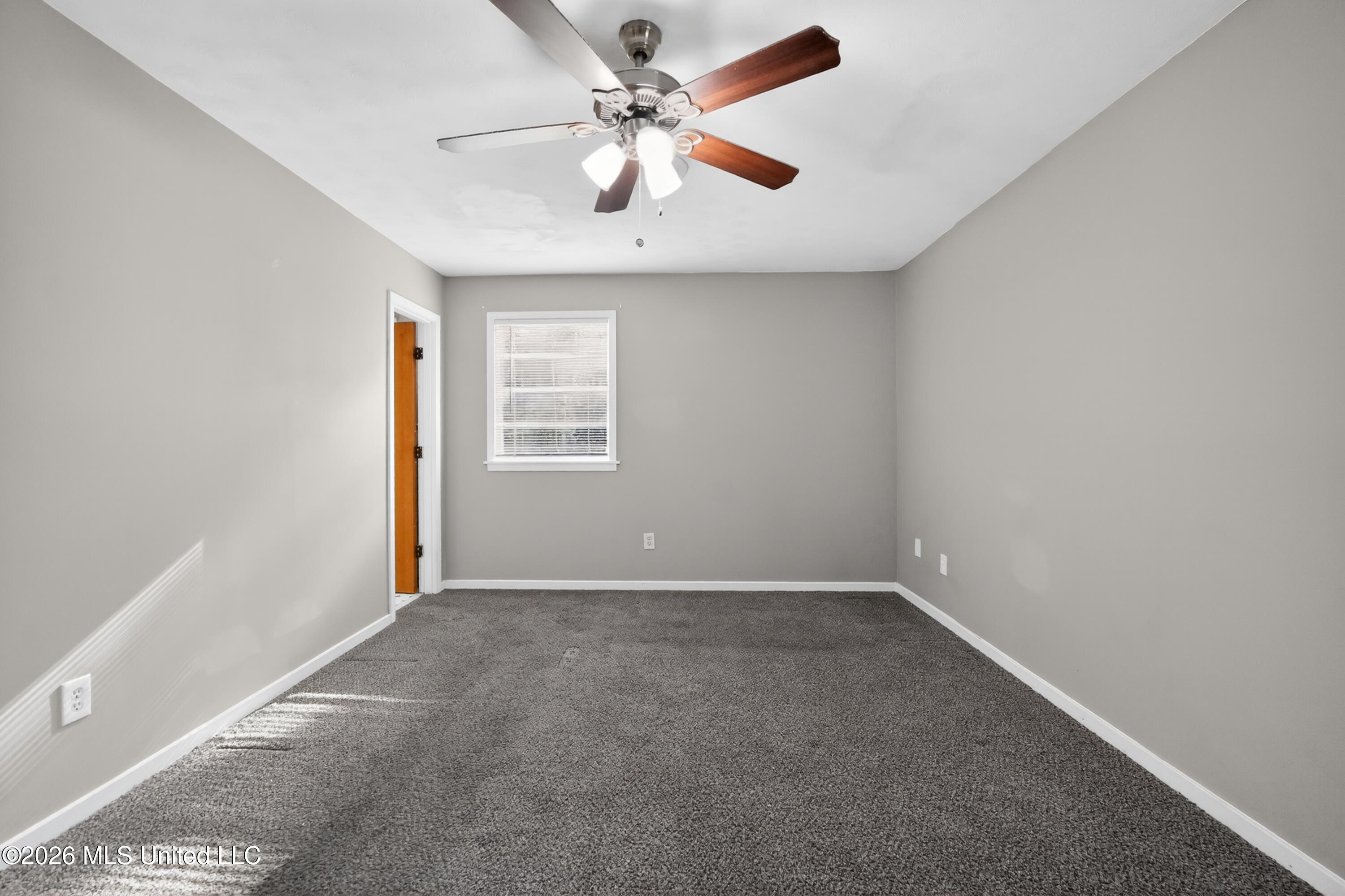 3024 Longwood Drive Property Photo 17