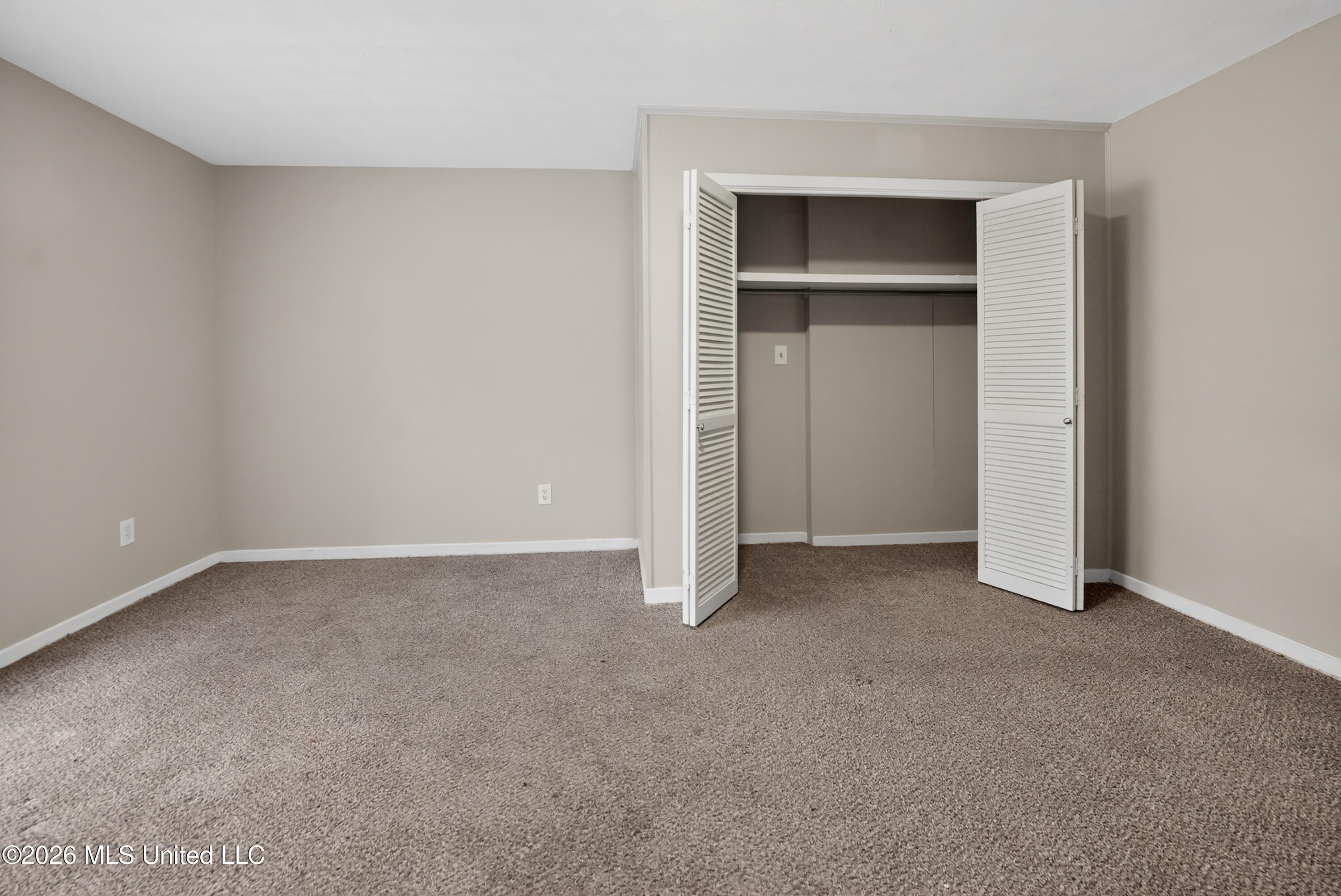 3024 Longwood Drive Property Photo 27