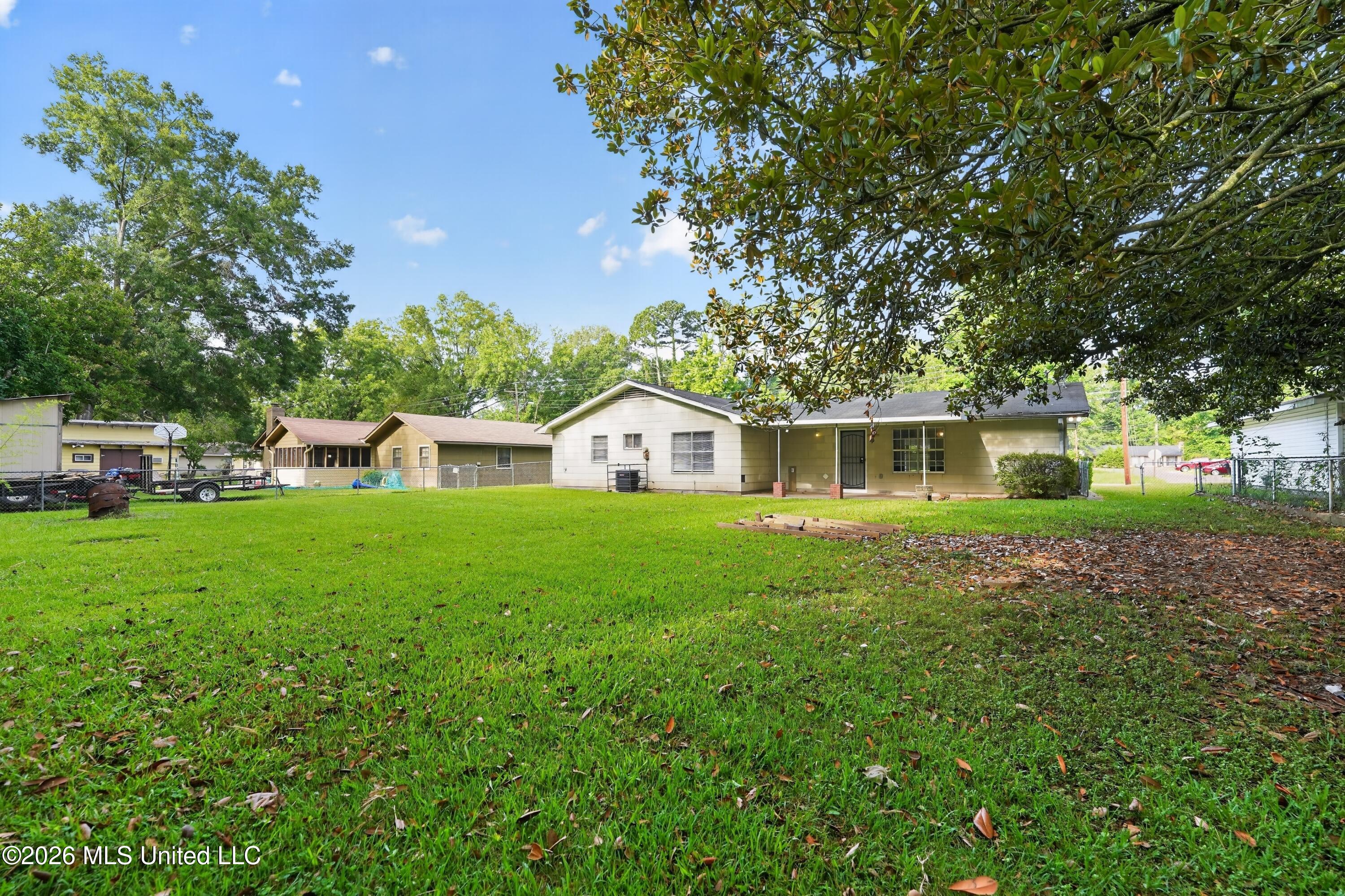 3024 Longwood Drive Property Photo 37