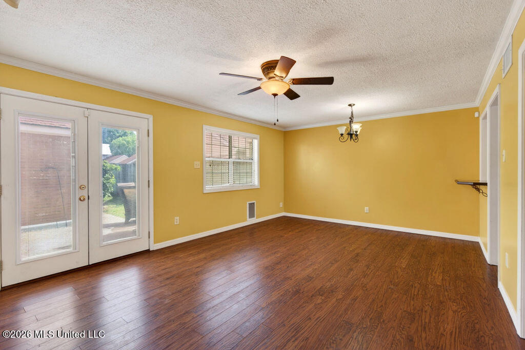 928 Courthouse Road Property Photo 8