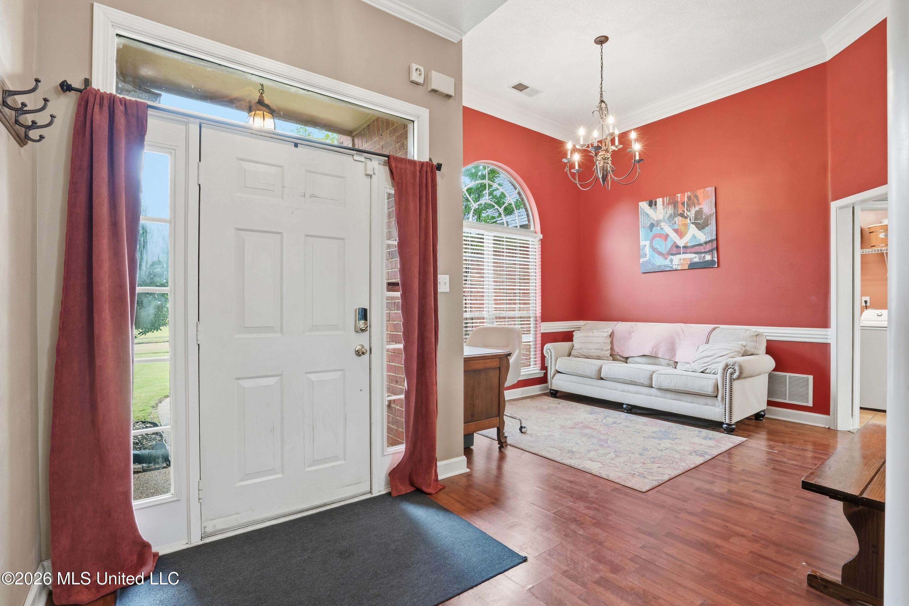 6093 Shadow Oaks Cove S Property Photo 4