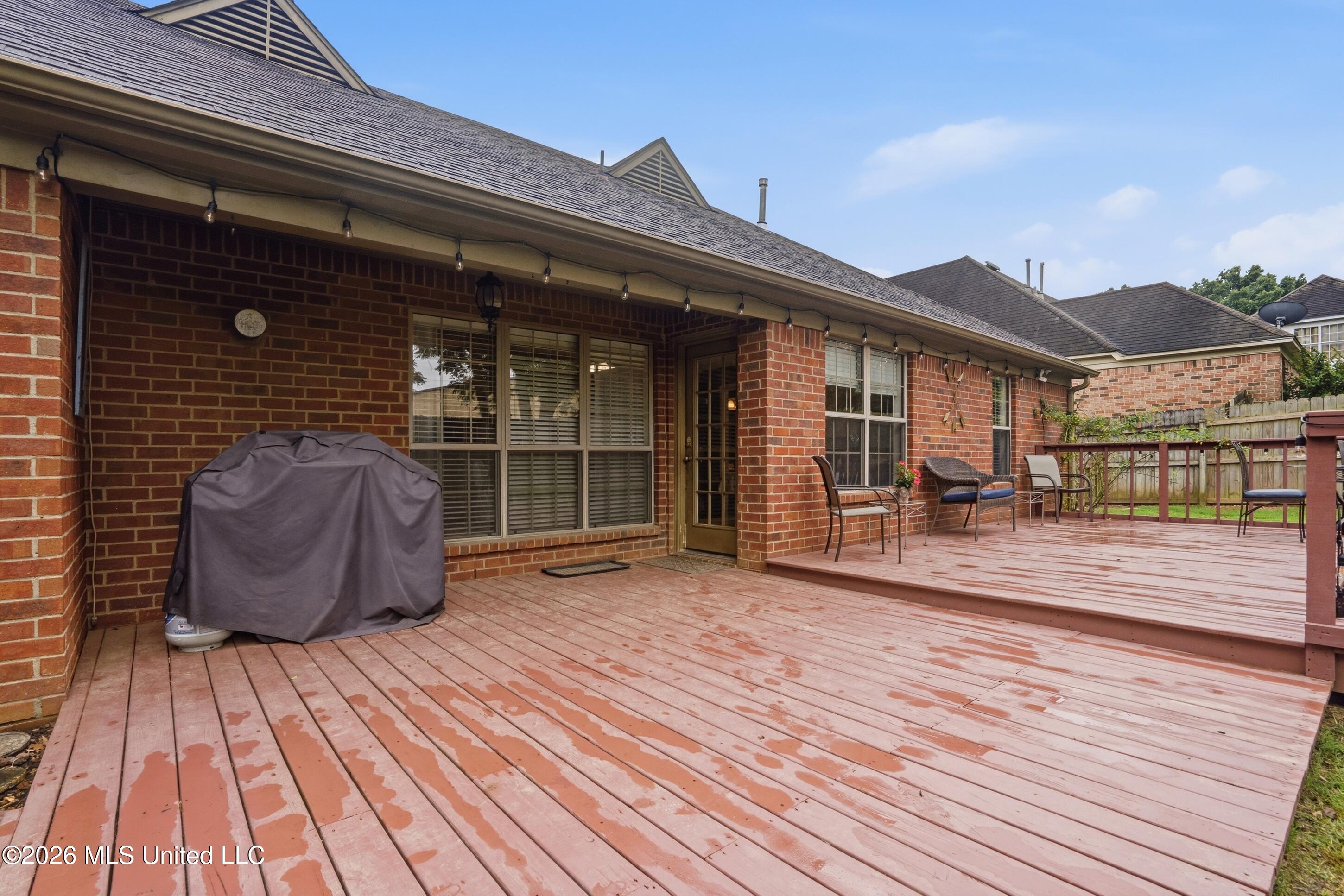 6093 Shadow Oaks Cove S Property Photo 21