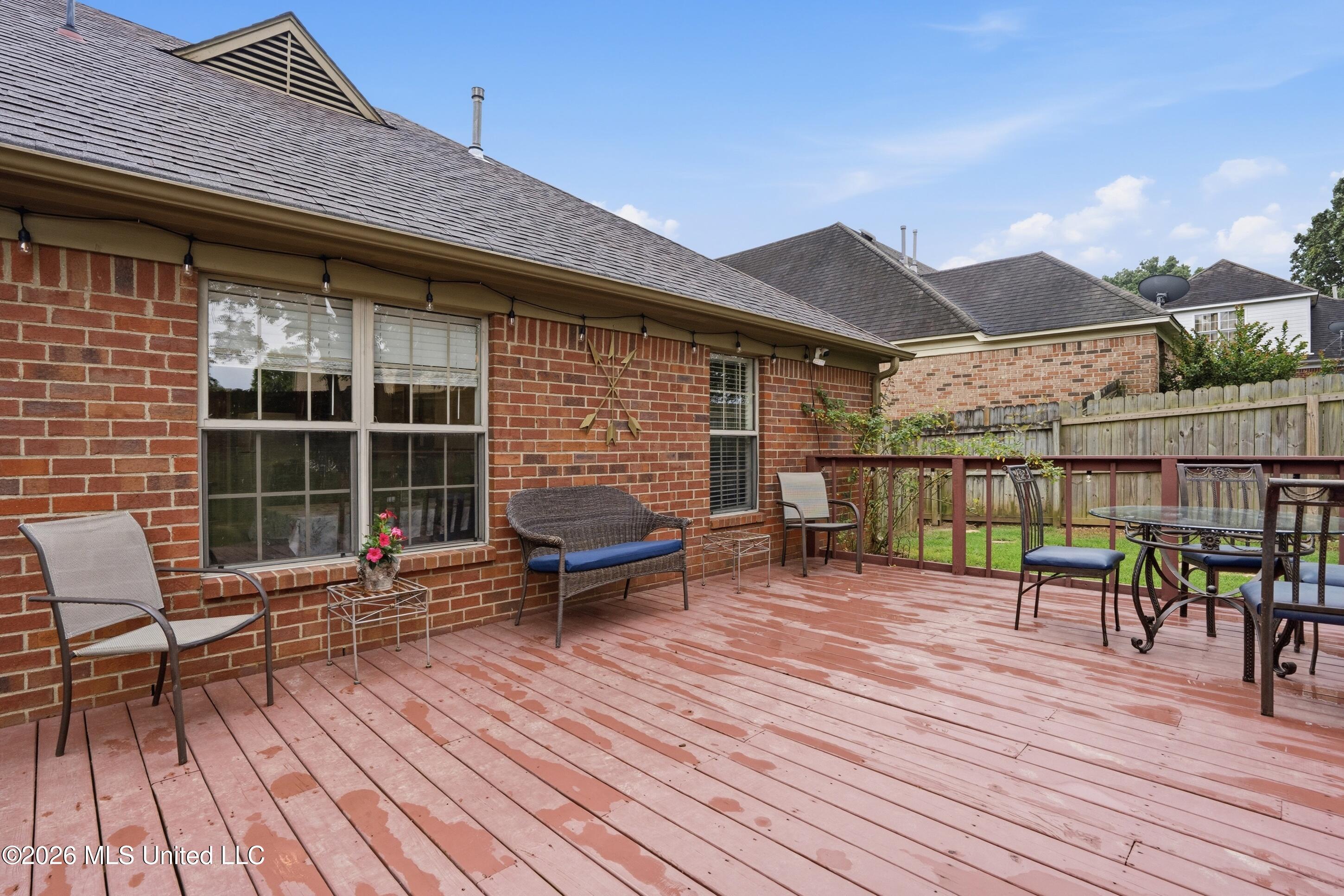 6093 Shadow Oaks Cove S Property Photo 22
