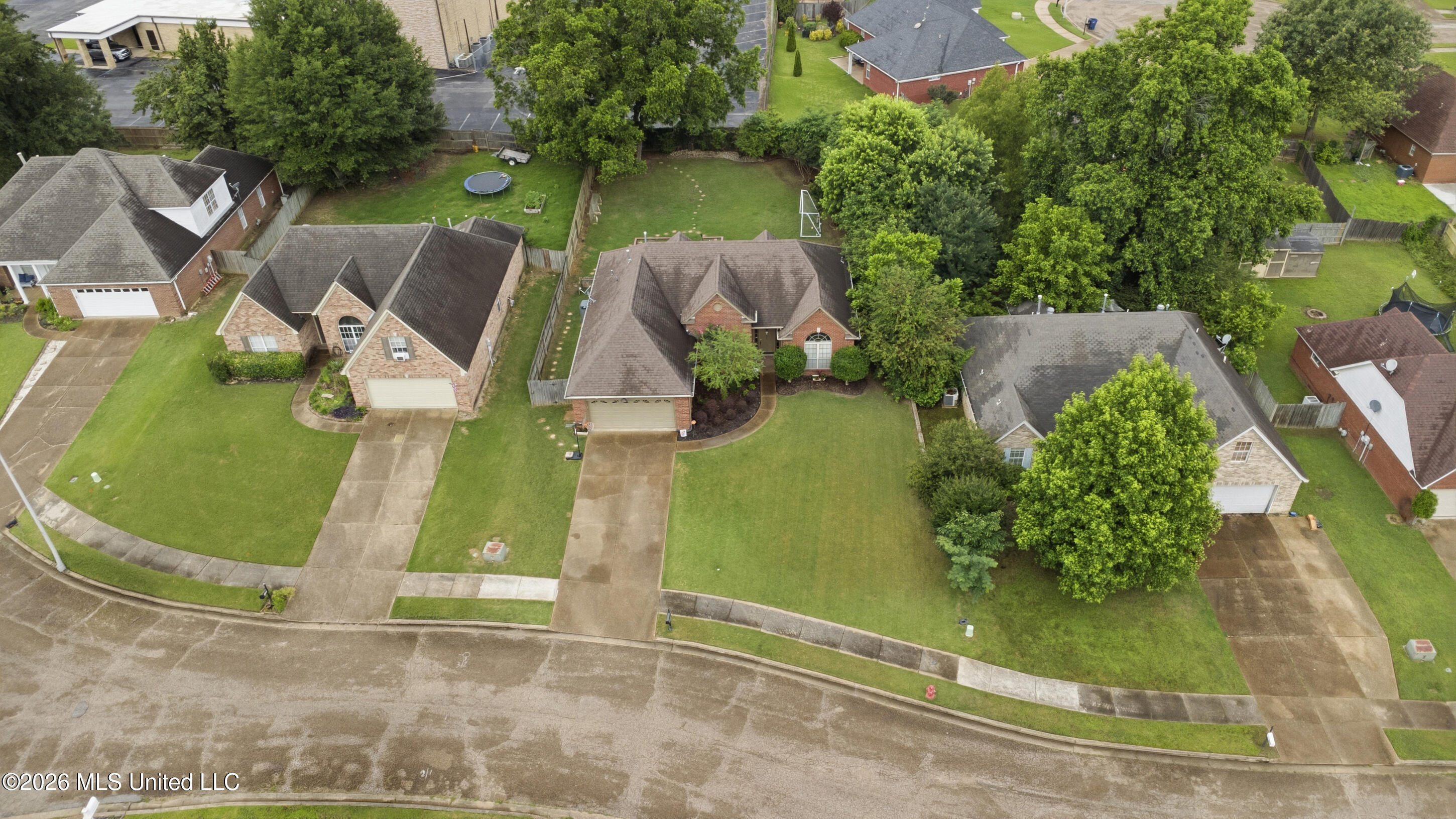 6093 Shadow Oaks Cove S Property Photo 24