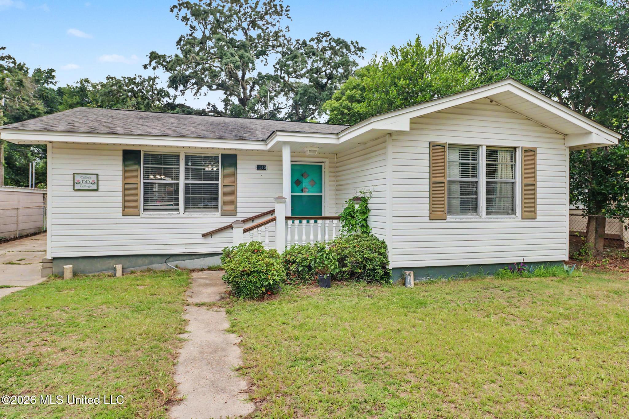 1515 Westward Drive Property Photo 2