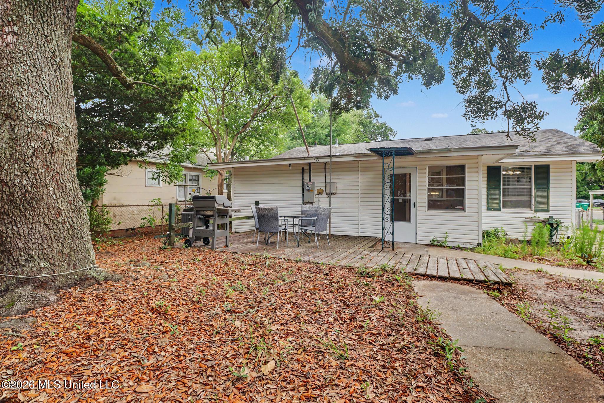 1515 Westward Drive Property Photo 22