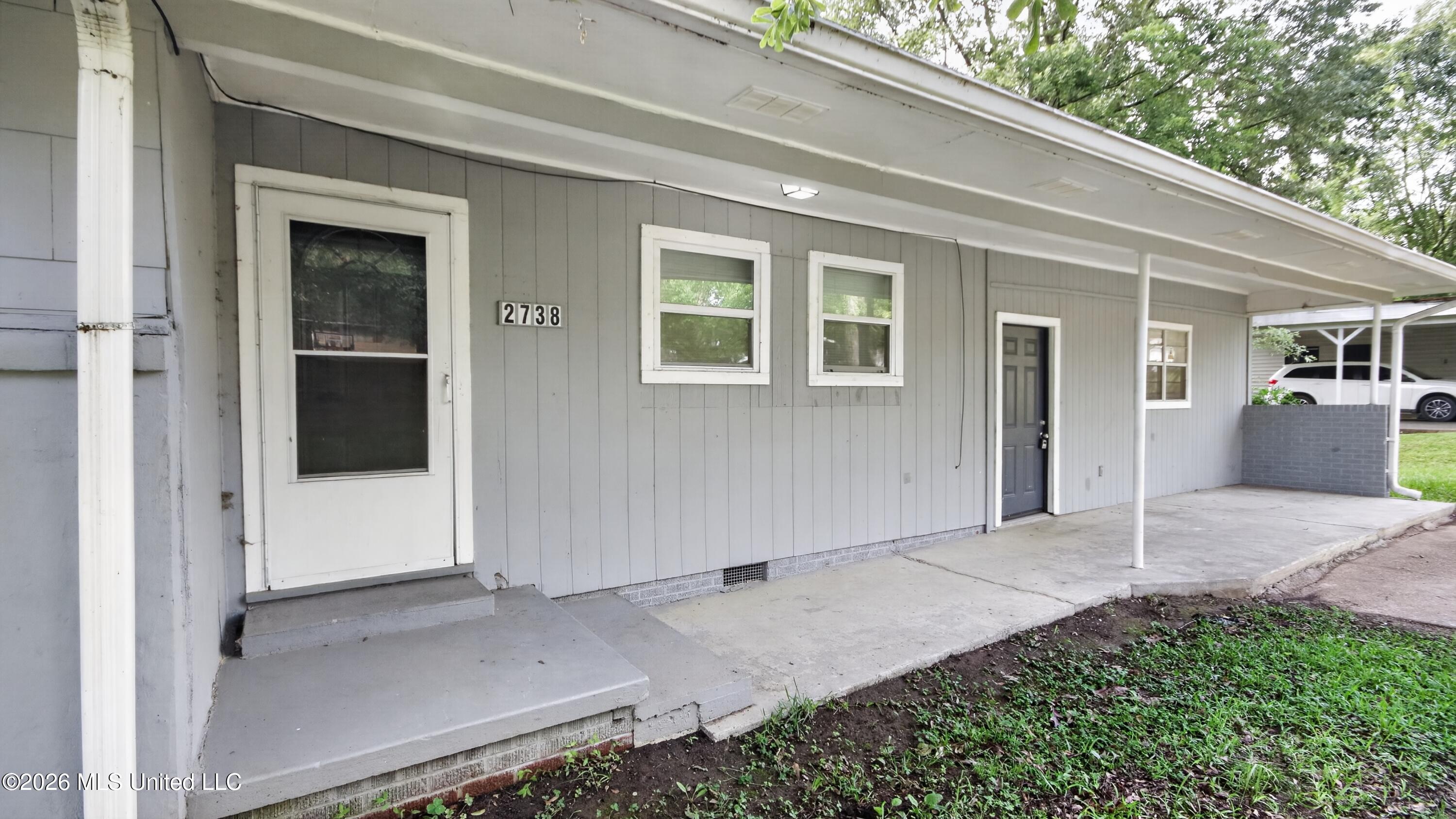 2738 Woodside Drive Property Photo 5