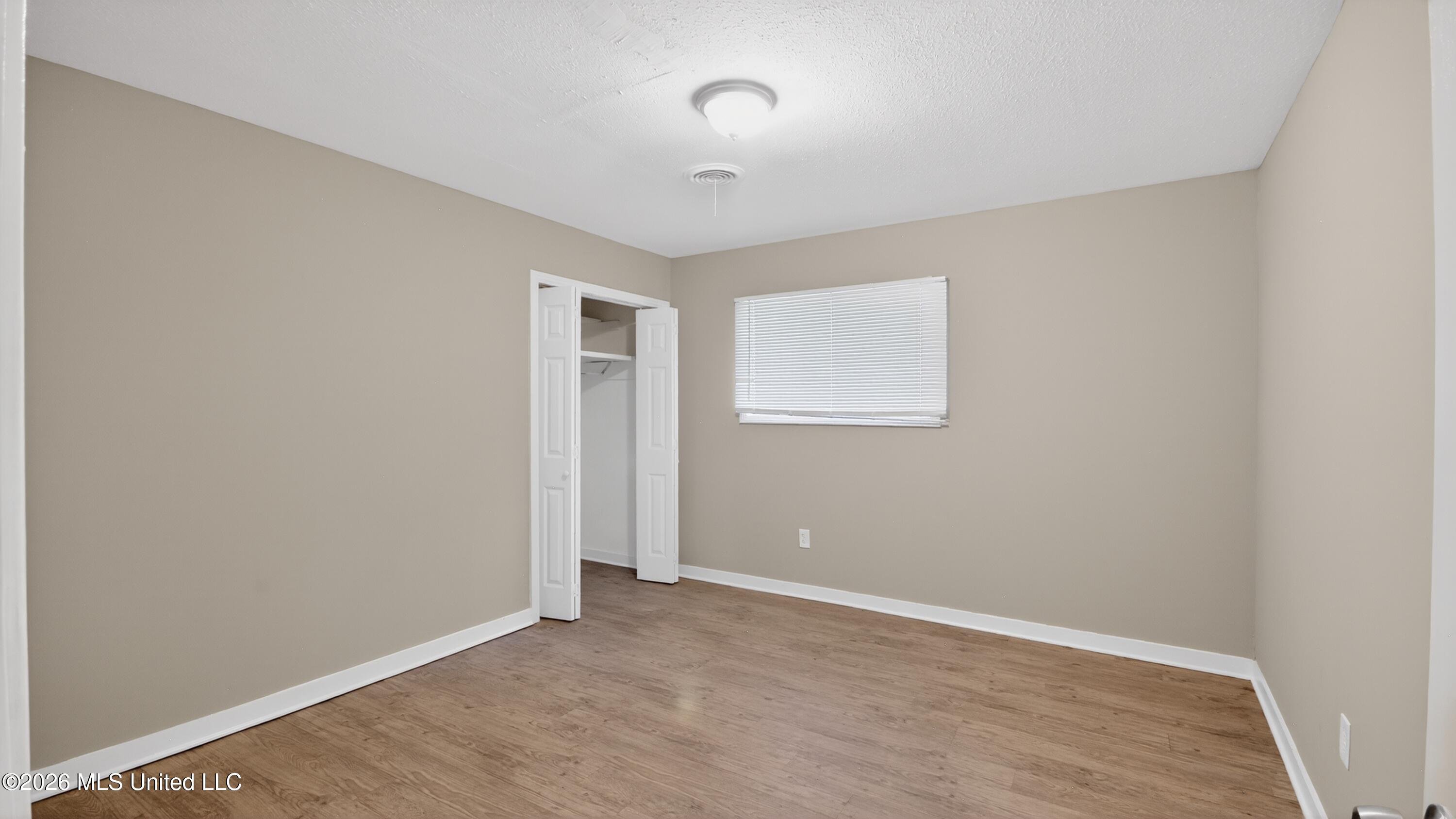 2738 Woodside Drive Property Photo 15