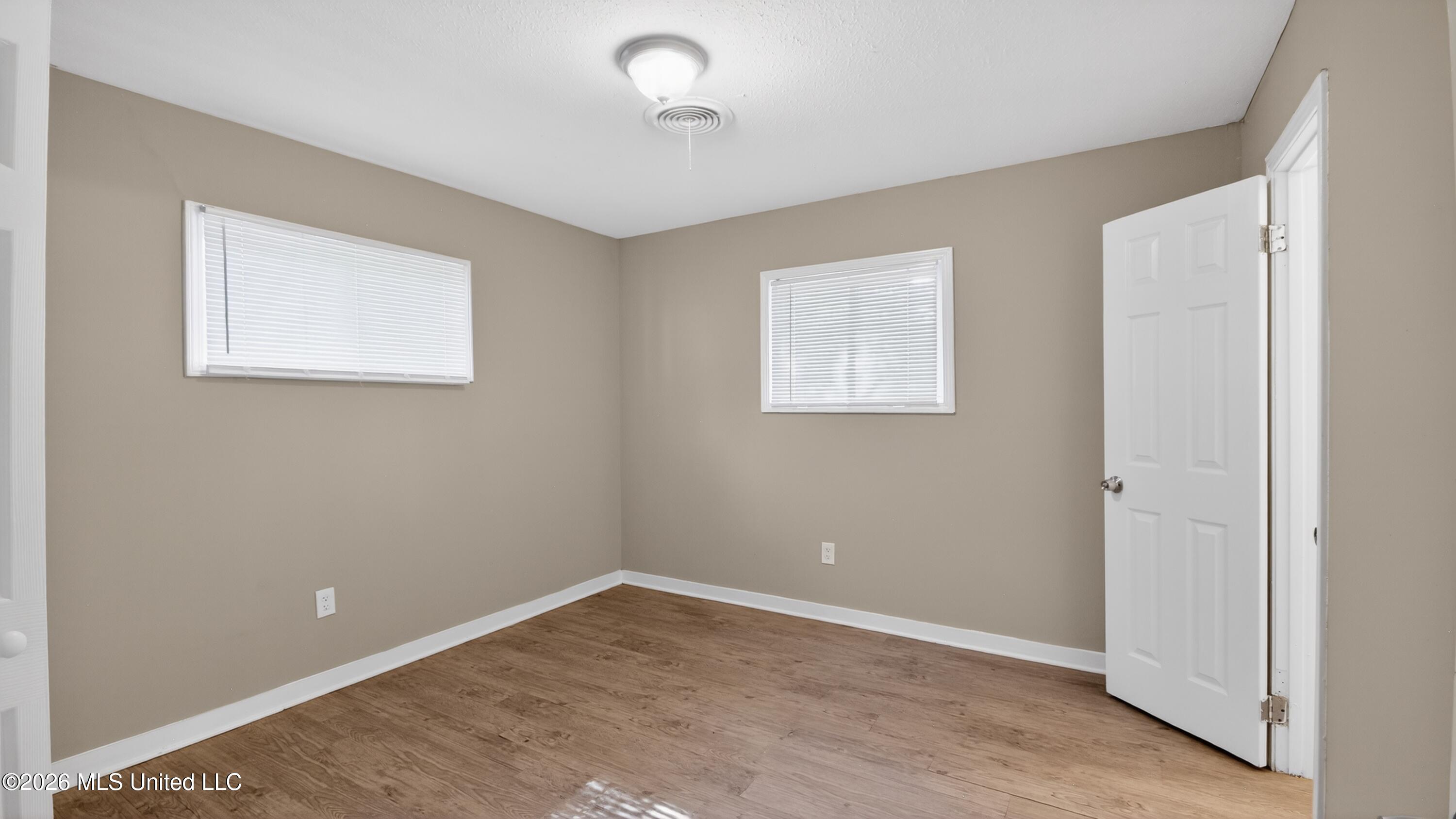 2738 Woodside Drive Property Photo 17