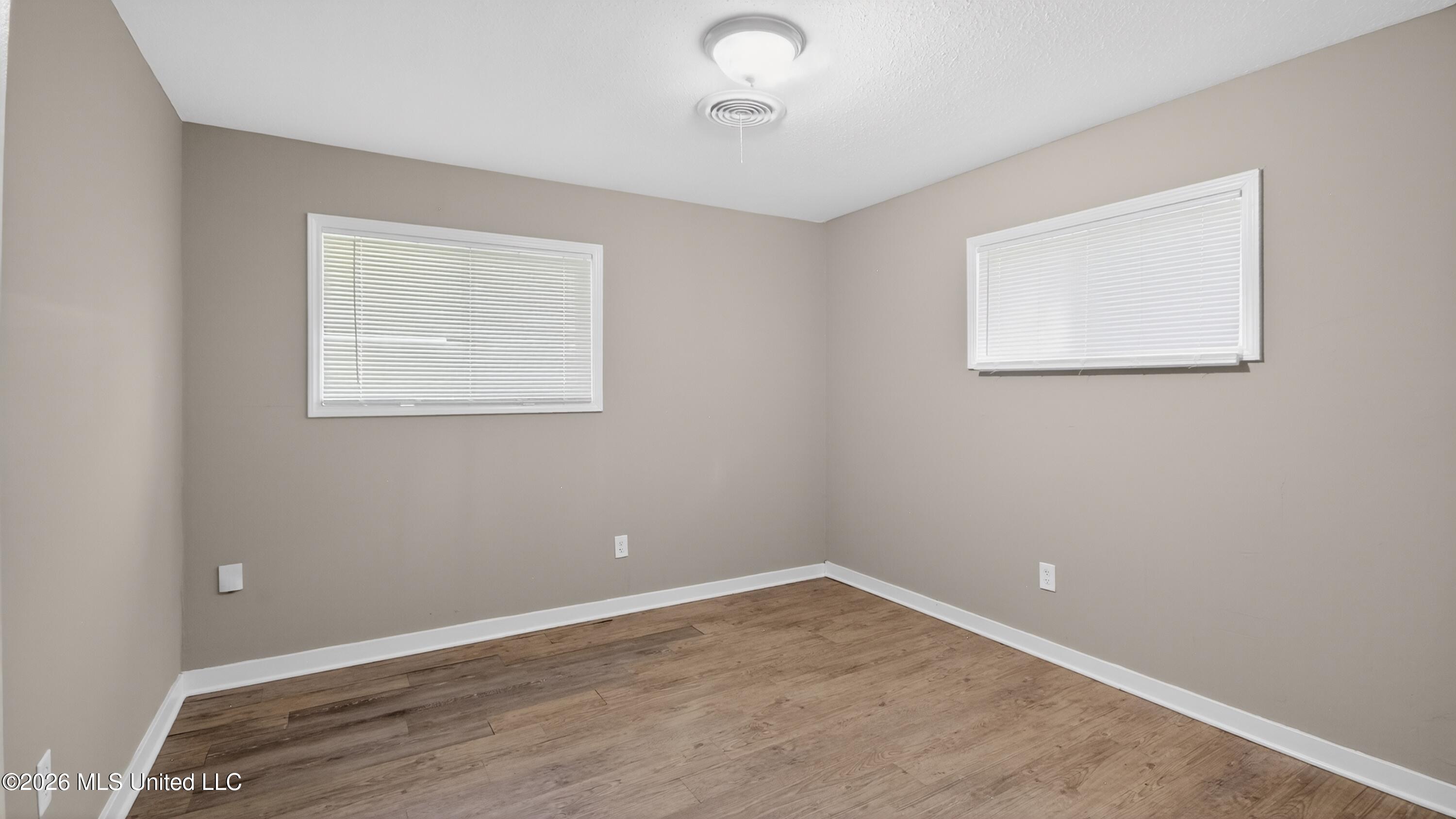 2738 Woodside Drive Property Photo 18