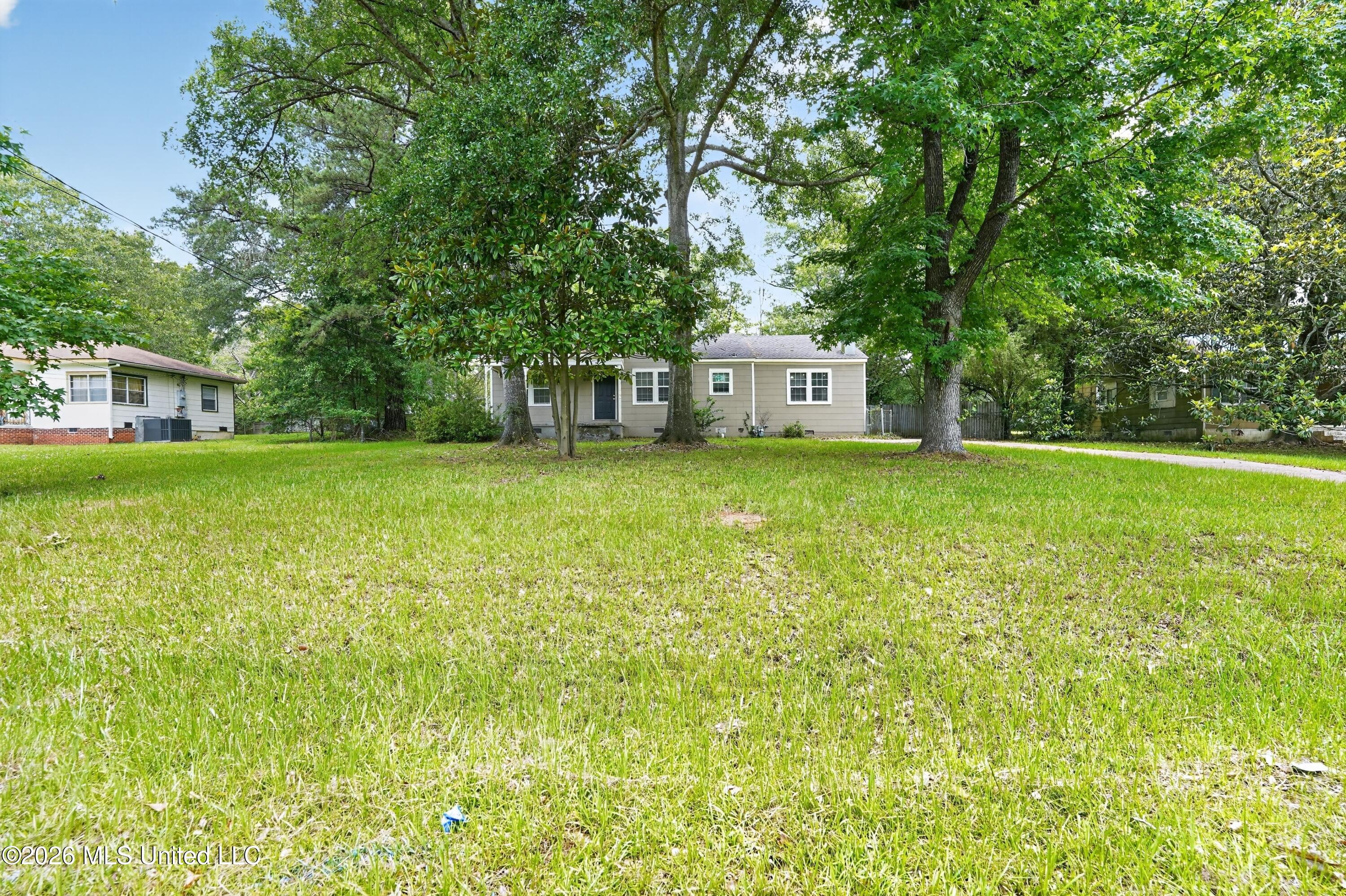 5160 Lurline Drive Property Photo 2