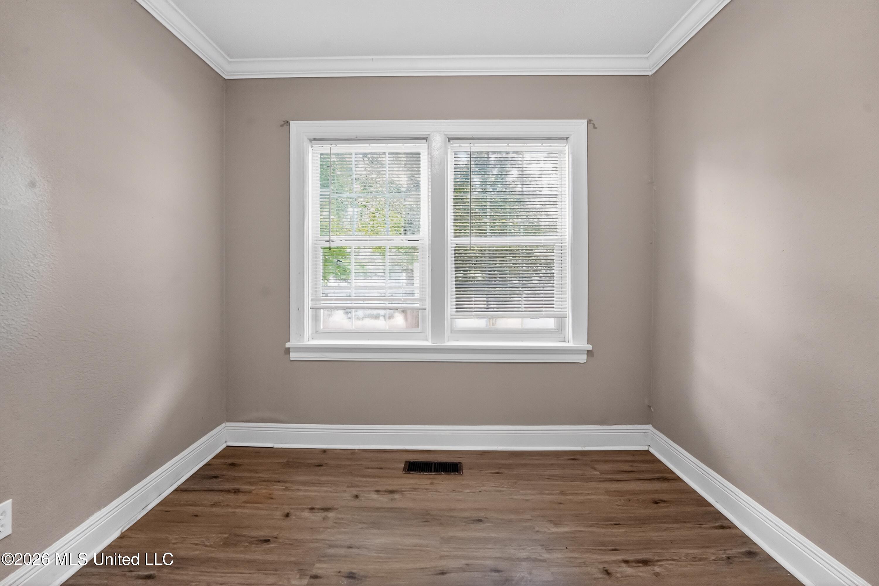 5160 Lurline Drive Property Photo 13
