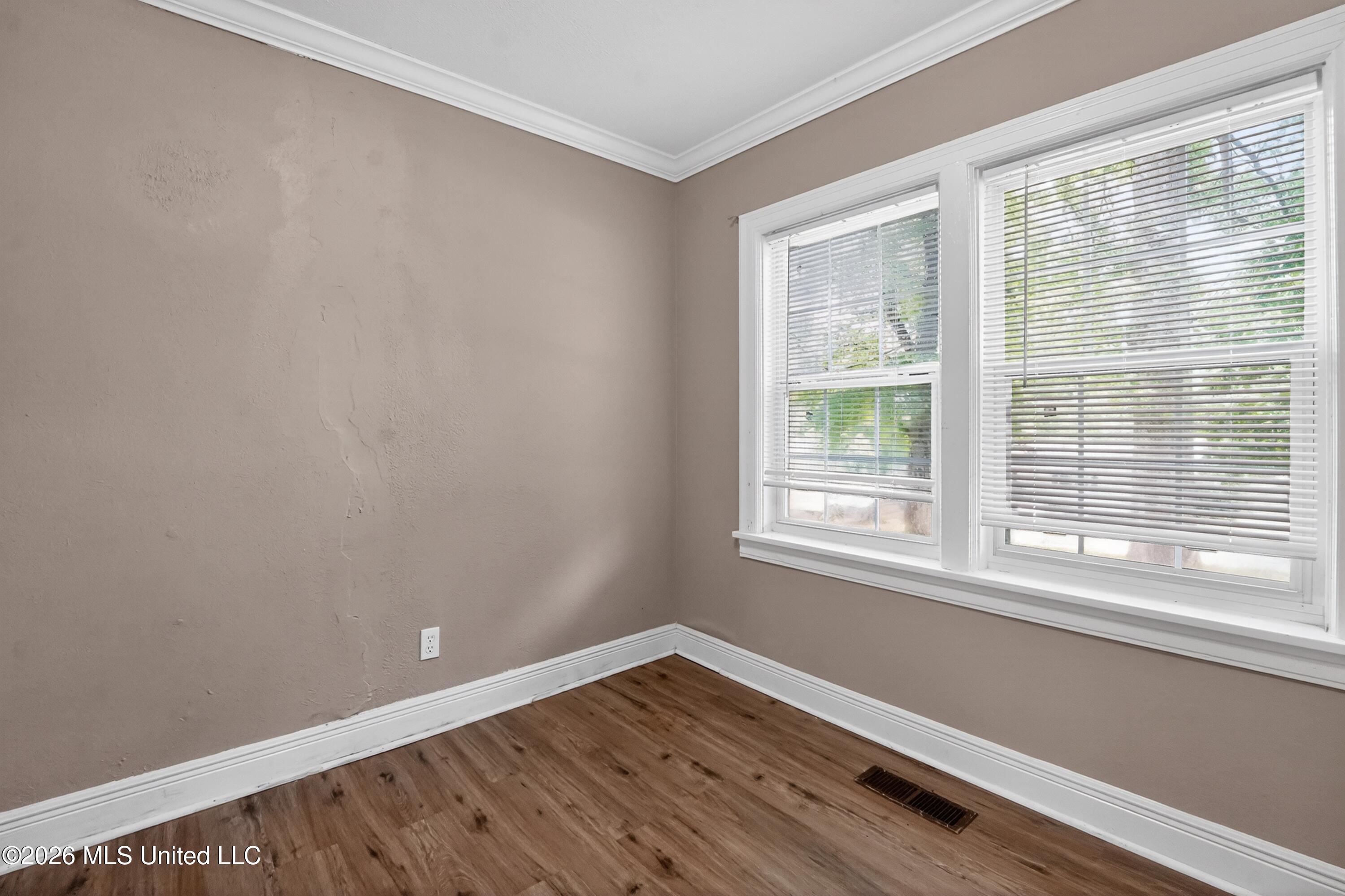 5160 Lurline Drive Property Photo 14