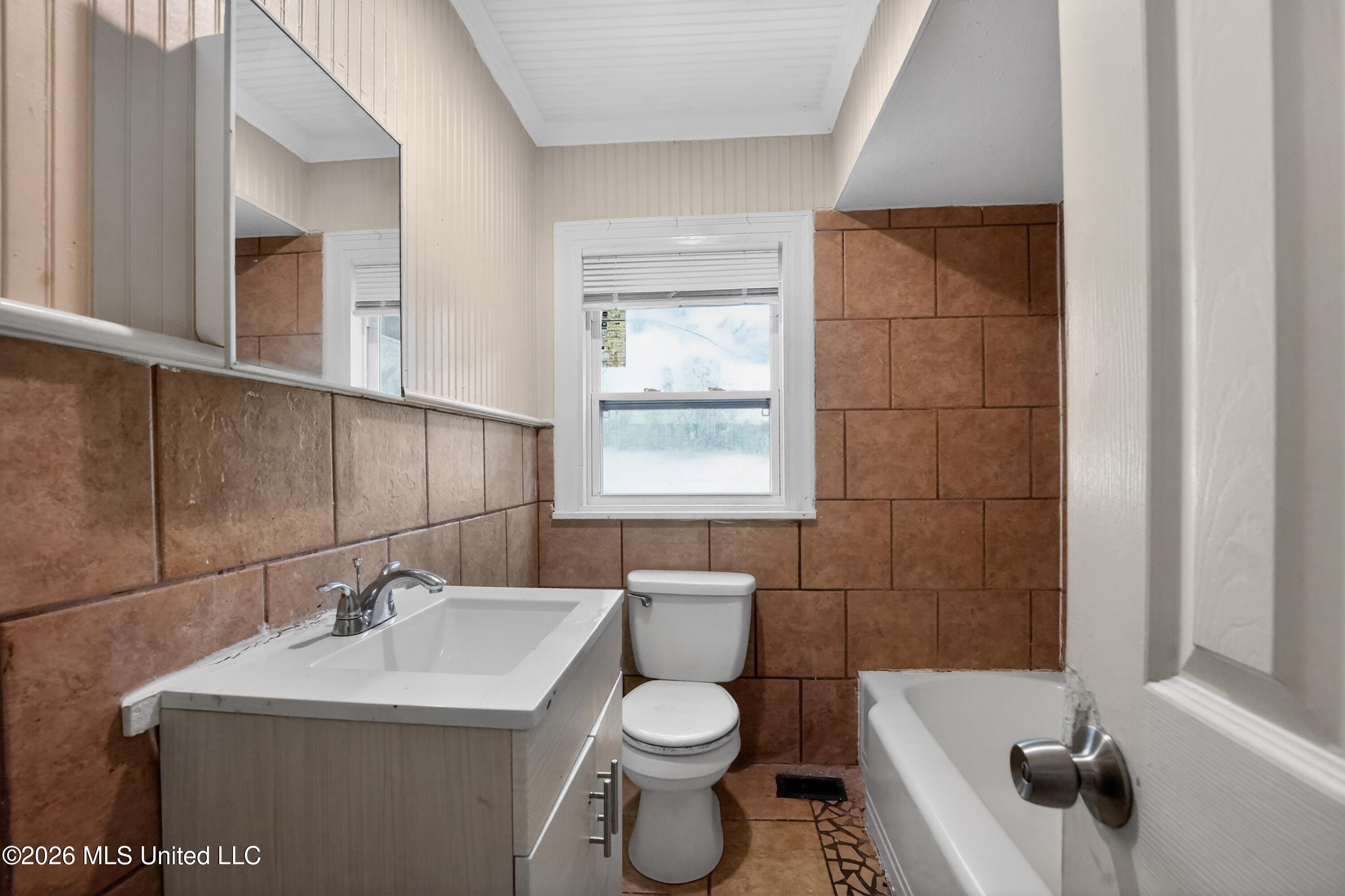 5160 Lurline Drive Property Photo 15
