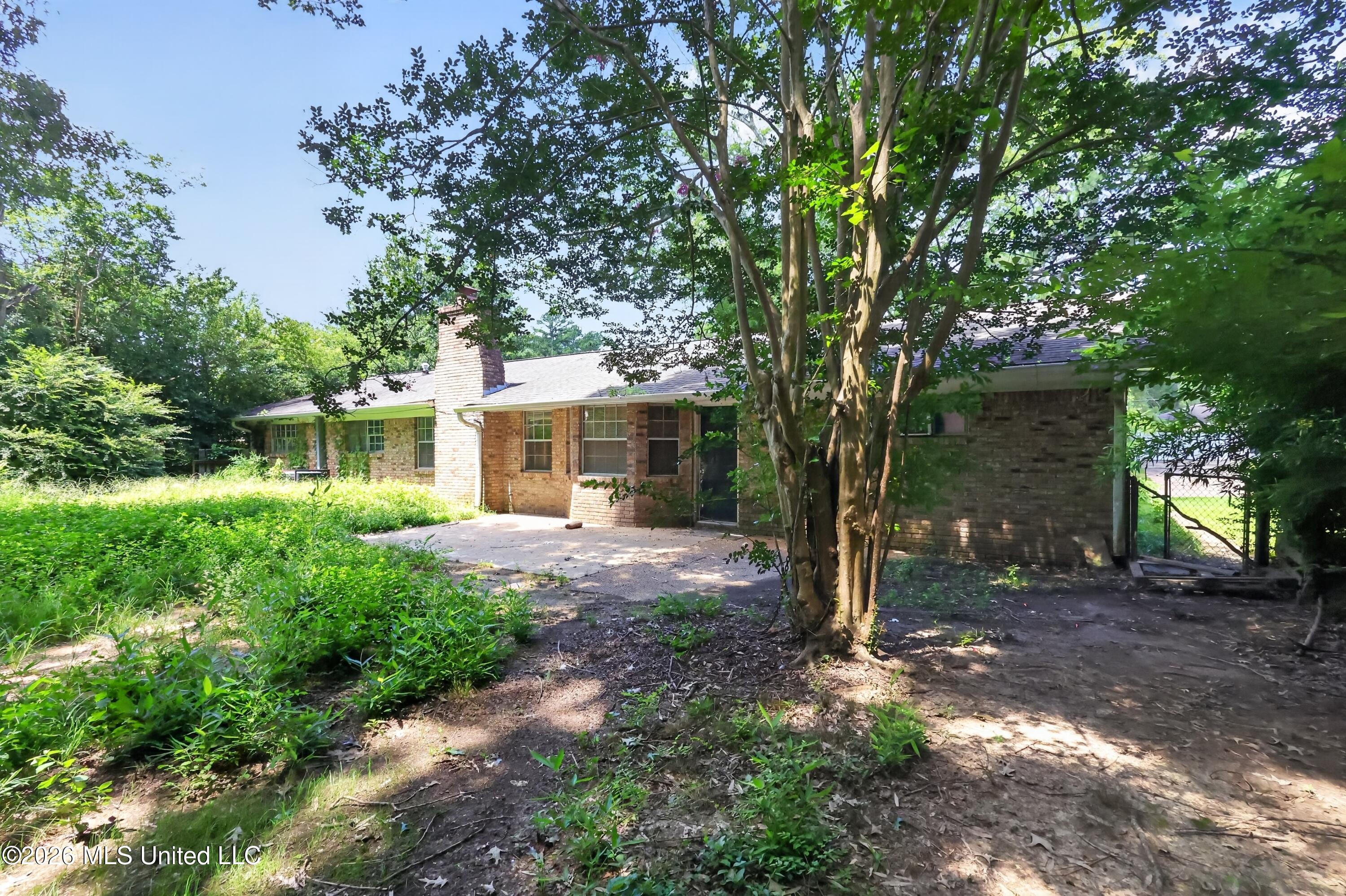 2386 Breckinridge Road Property Photo 5