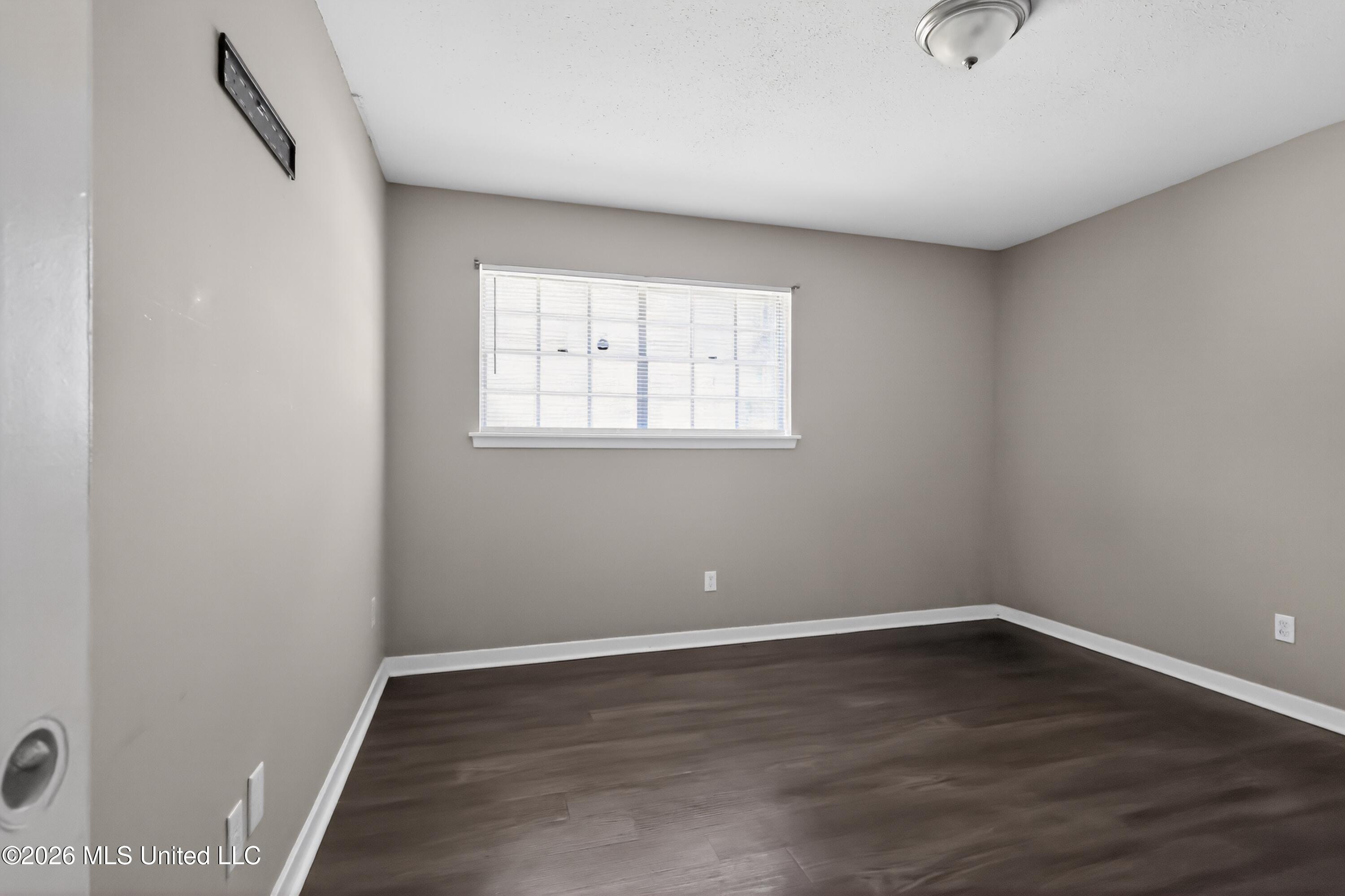 2386 Breckinridge Road Property Photo 10