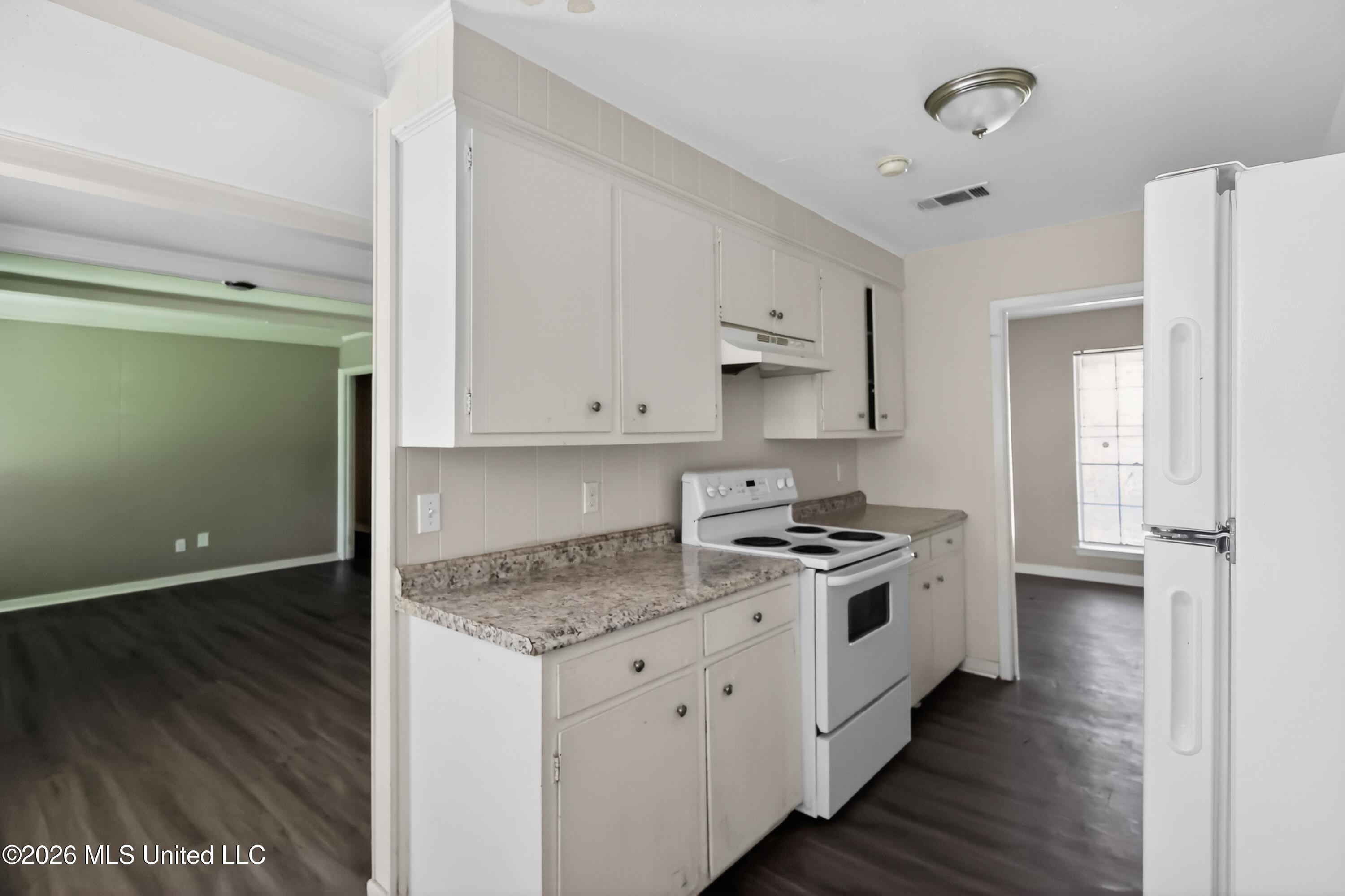 2386 Breckinridge Road Property Photo 13
