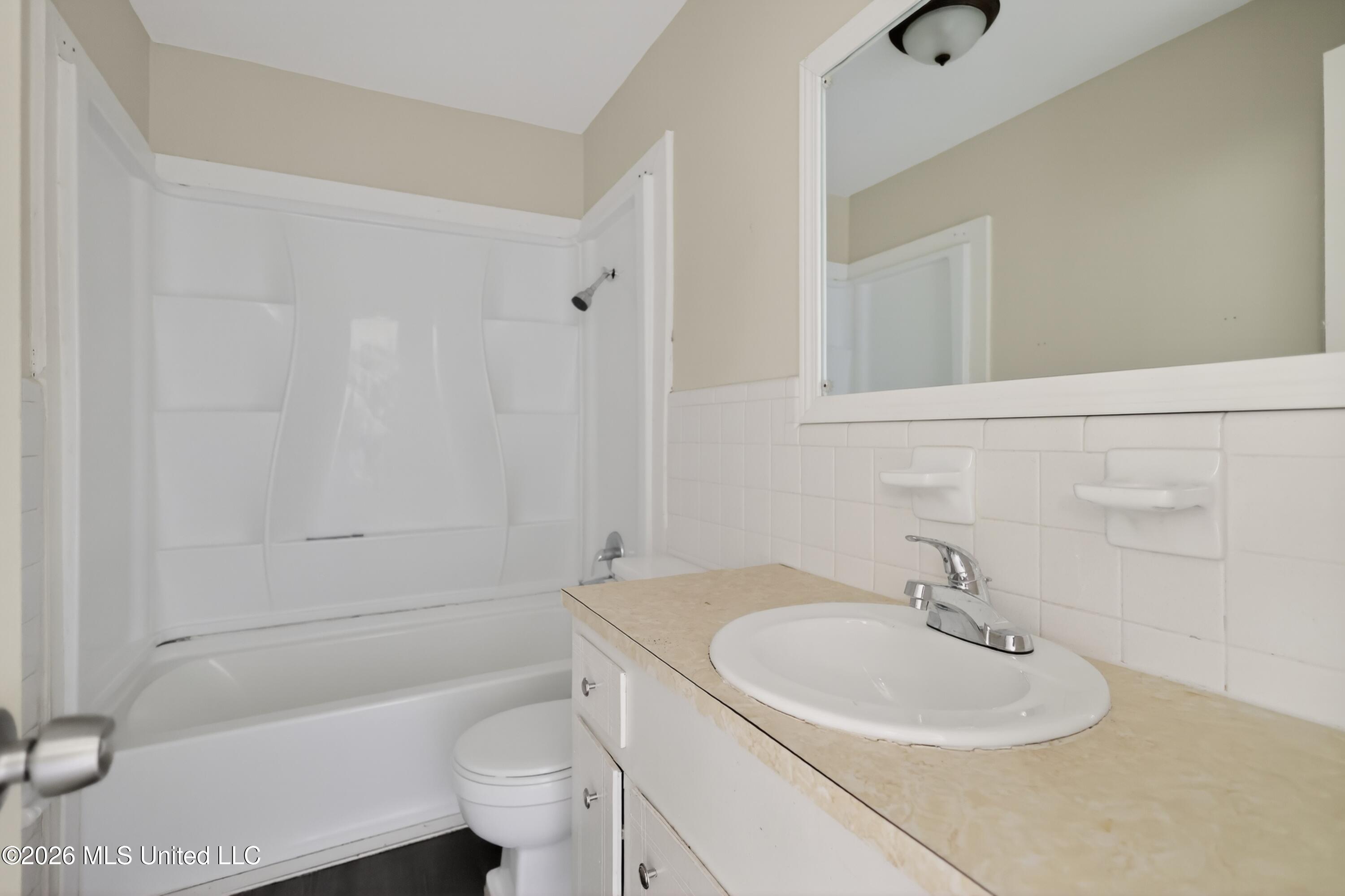 2386 Breckinridge Road Property Photo 16
