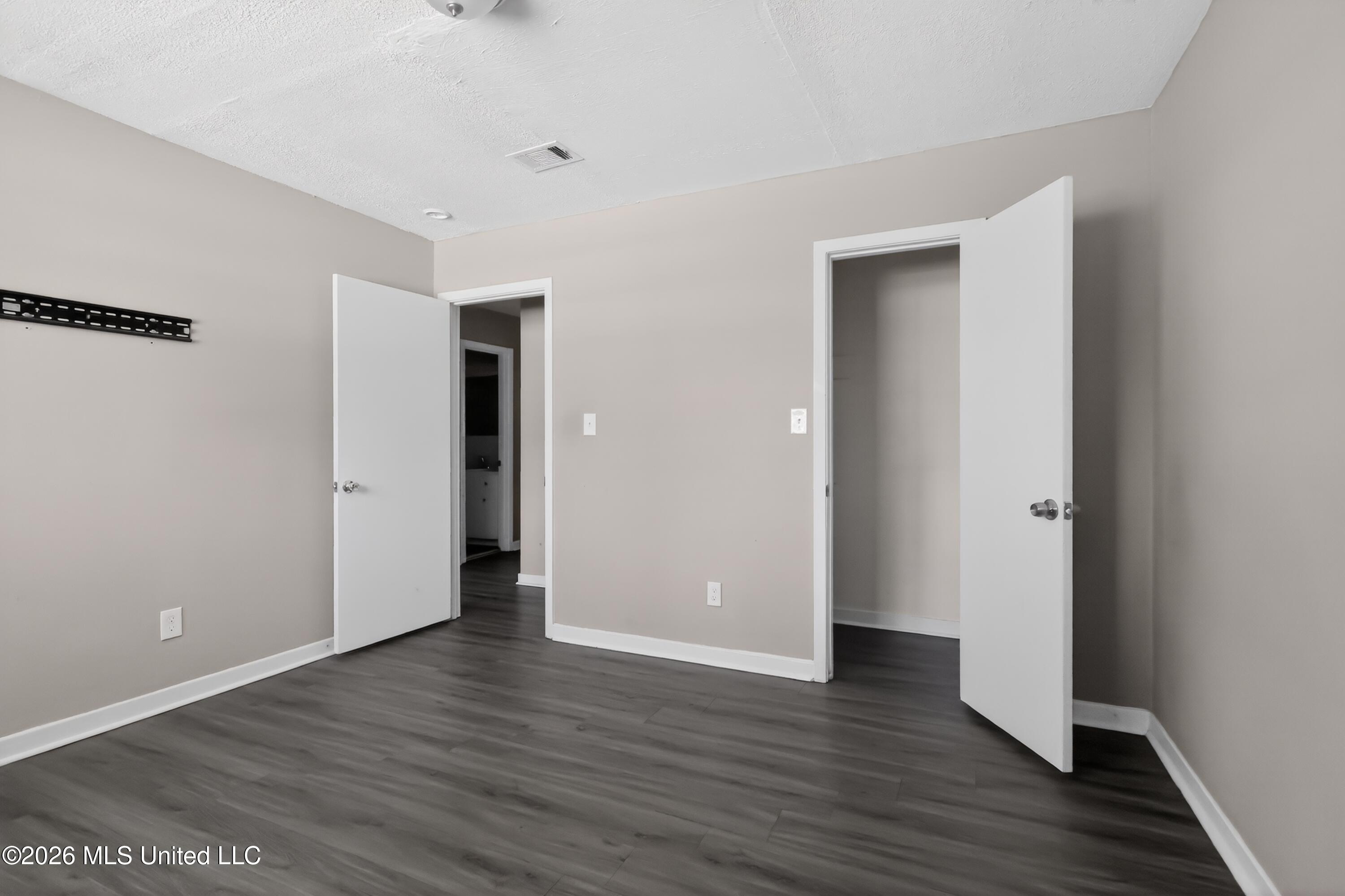2386 Breckinridge Road Property Photo 23