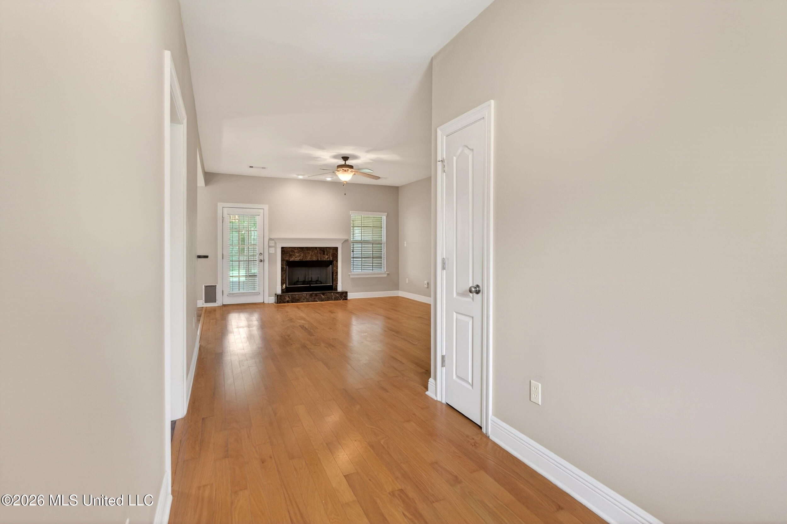 200 Glenwood Drive Property Photo 6