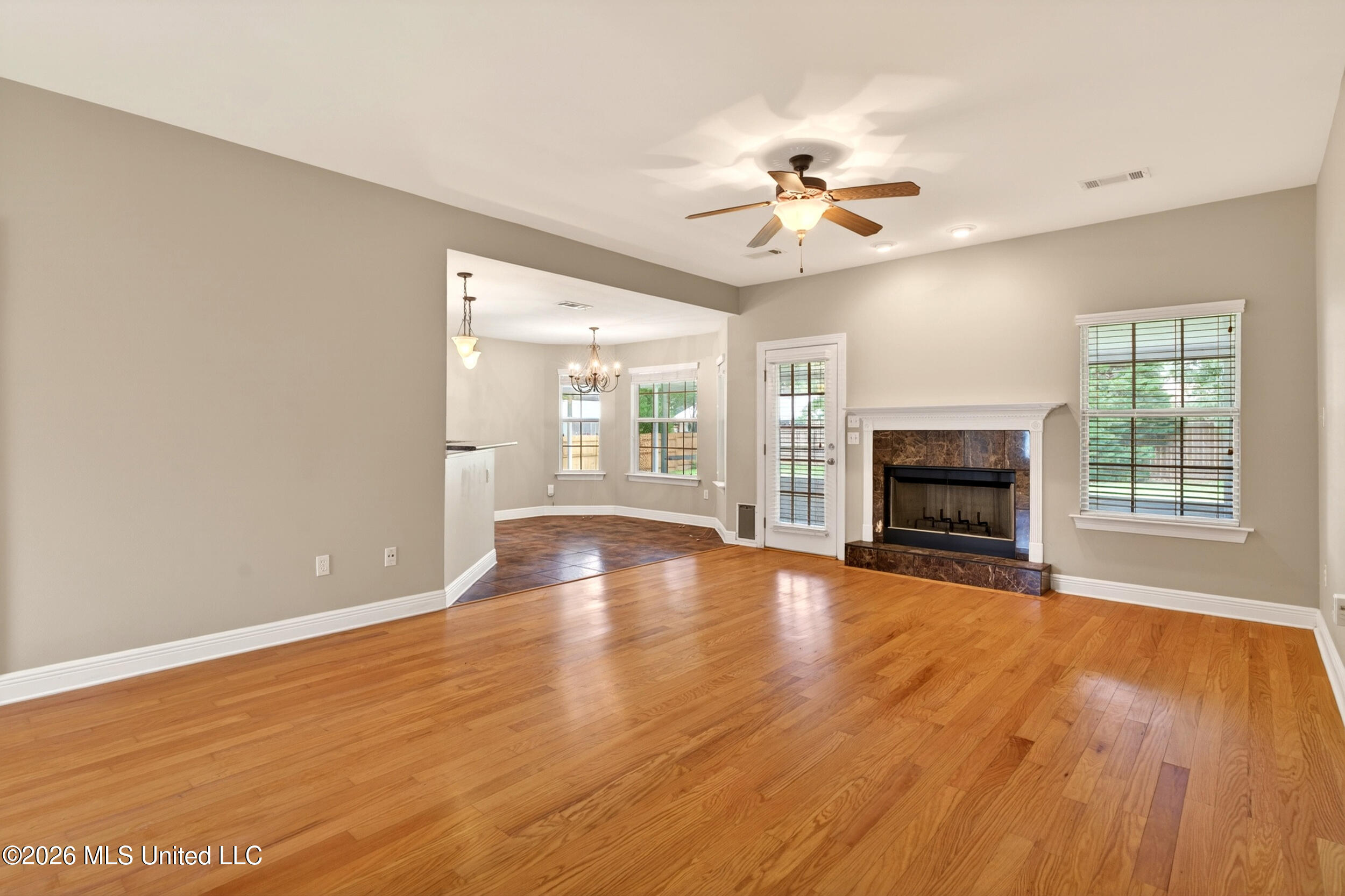 200 Glenwood Drive Property Photo 8