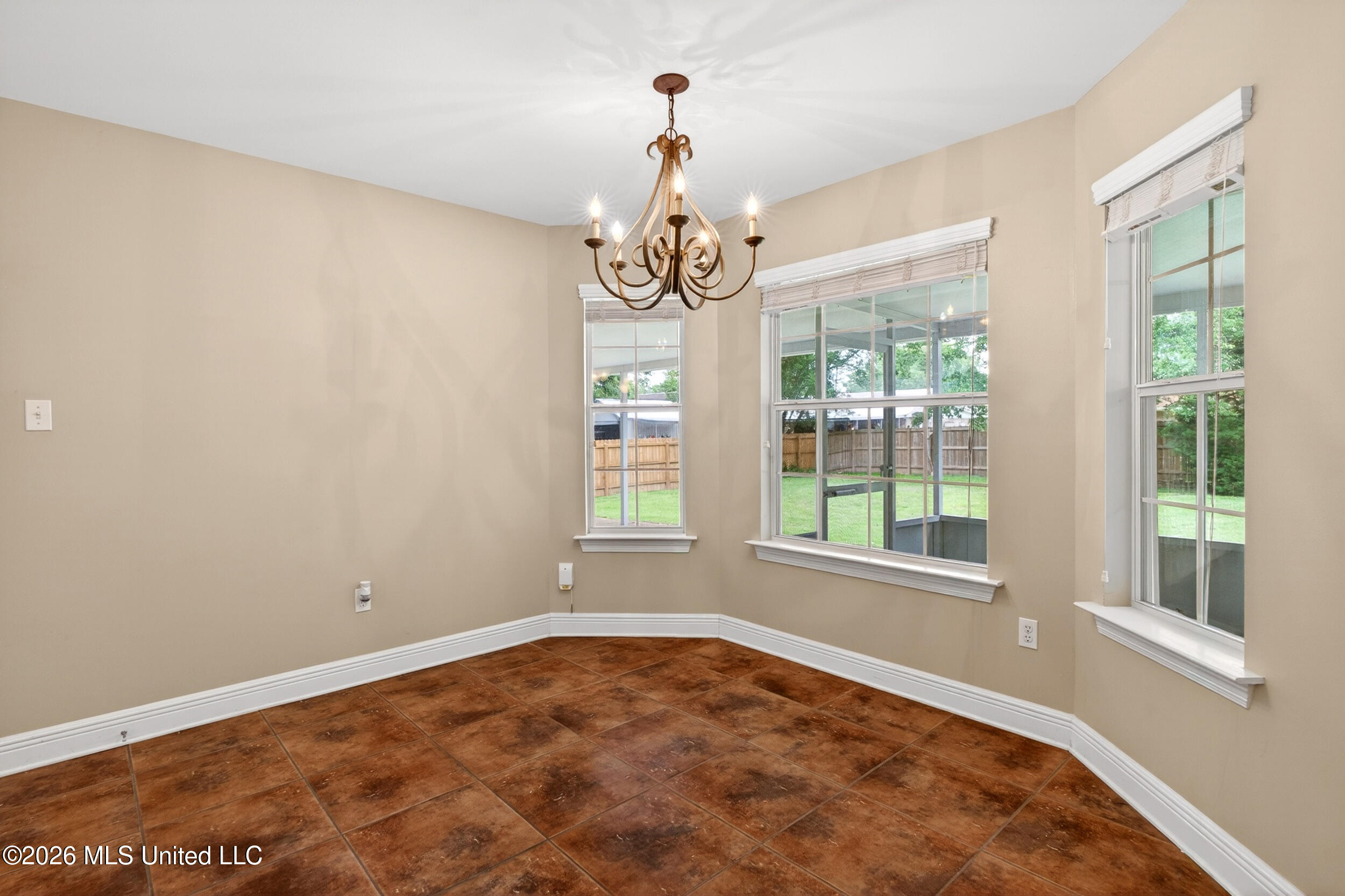 200 Glenwood Drive Property Photo 11