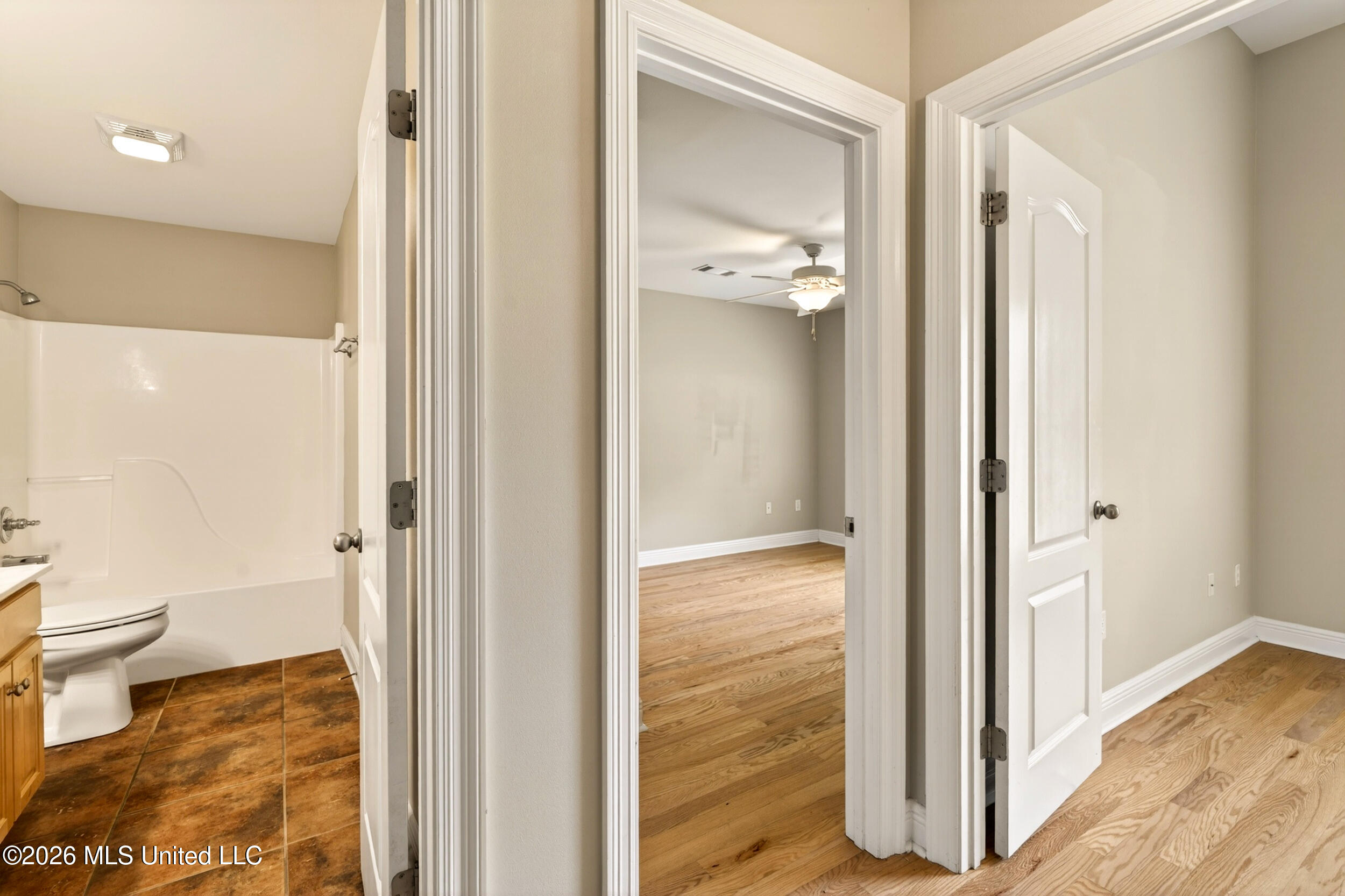 200 Glenwood Drive Property Photo 21