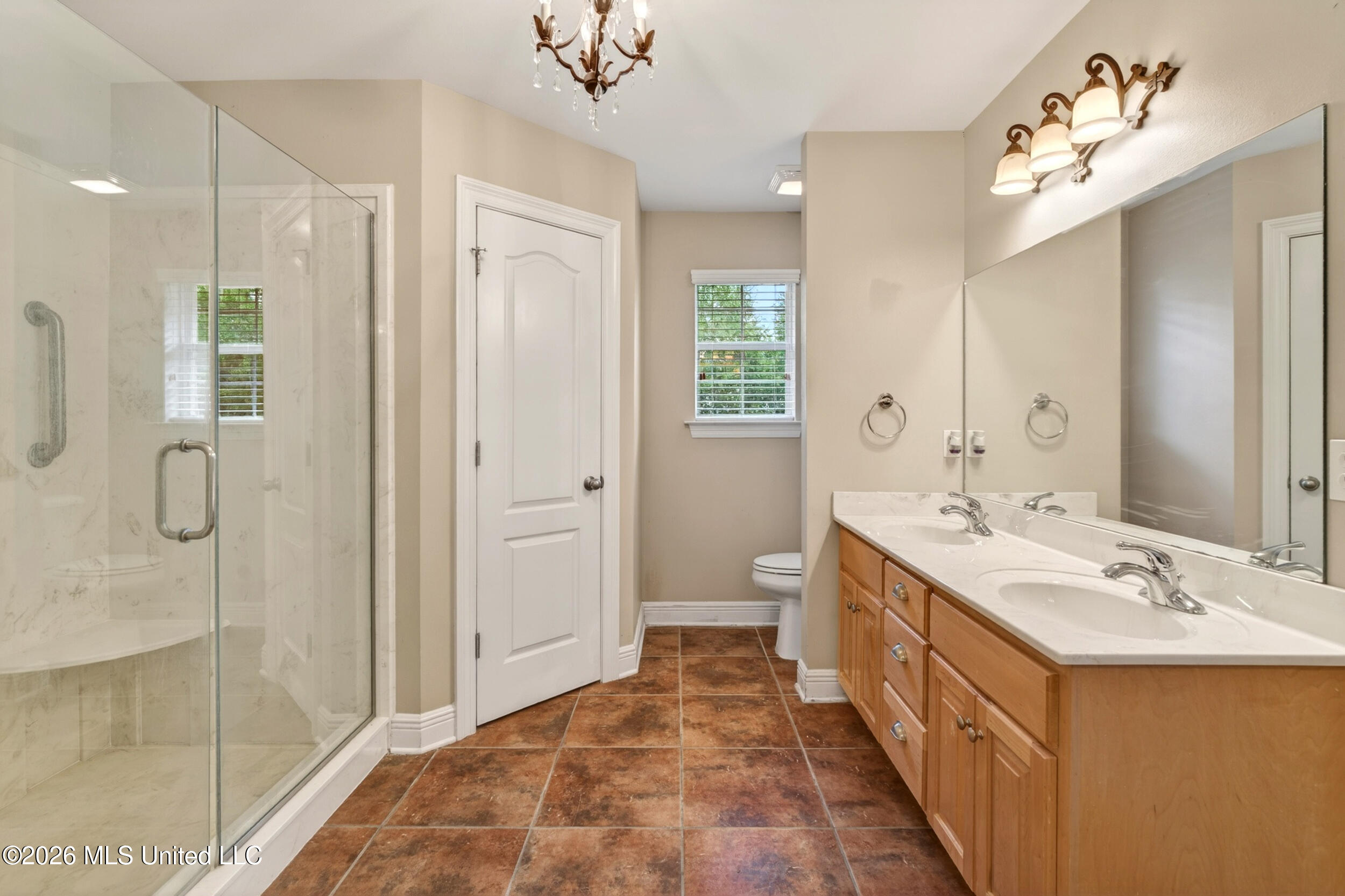200 Glenwood Drive Property Photo 26