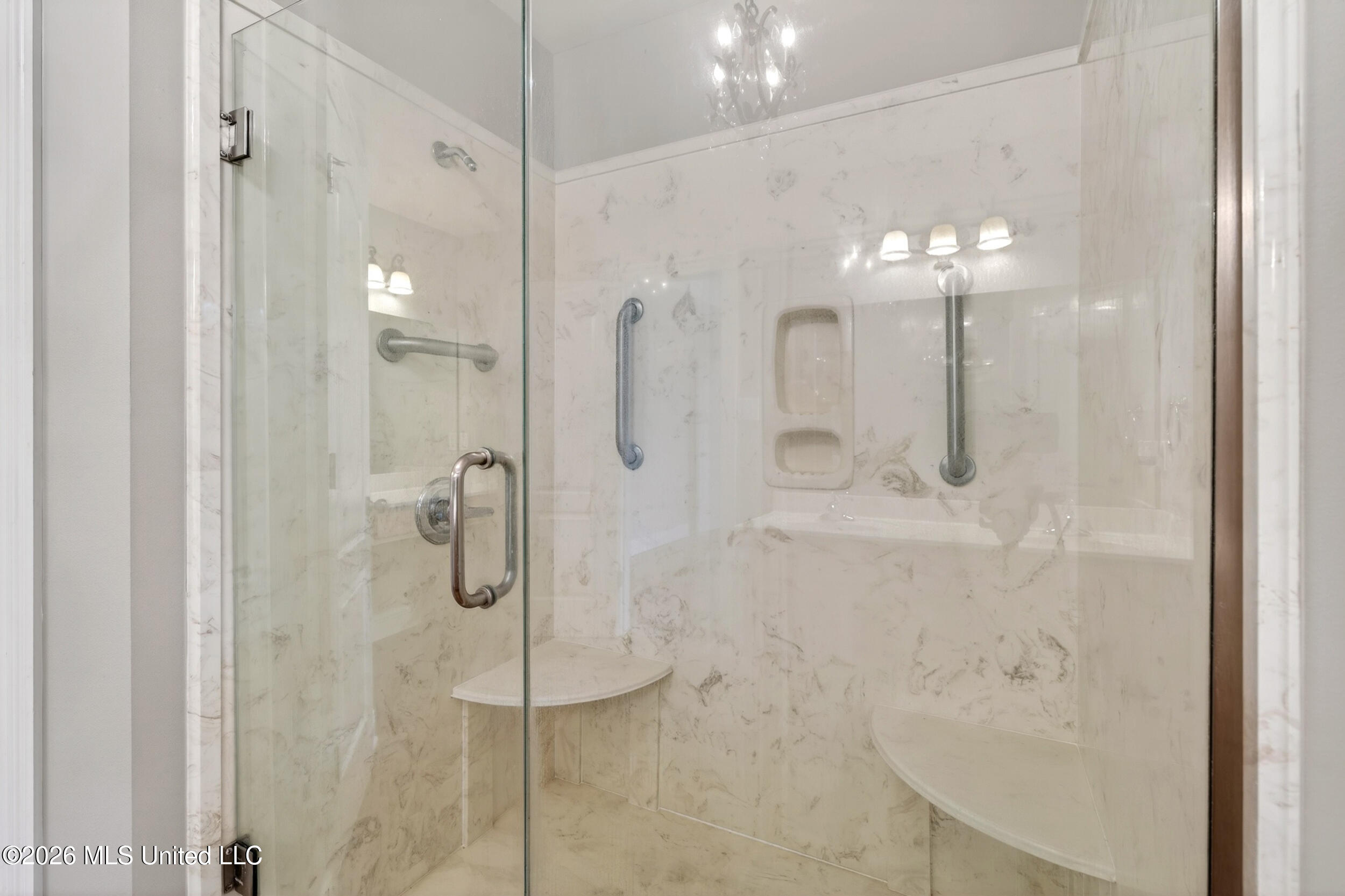 200 Glenwood Drive Property Photo 29