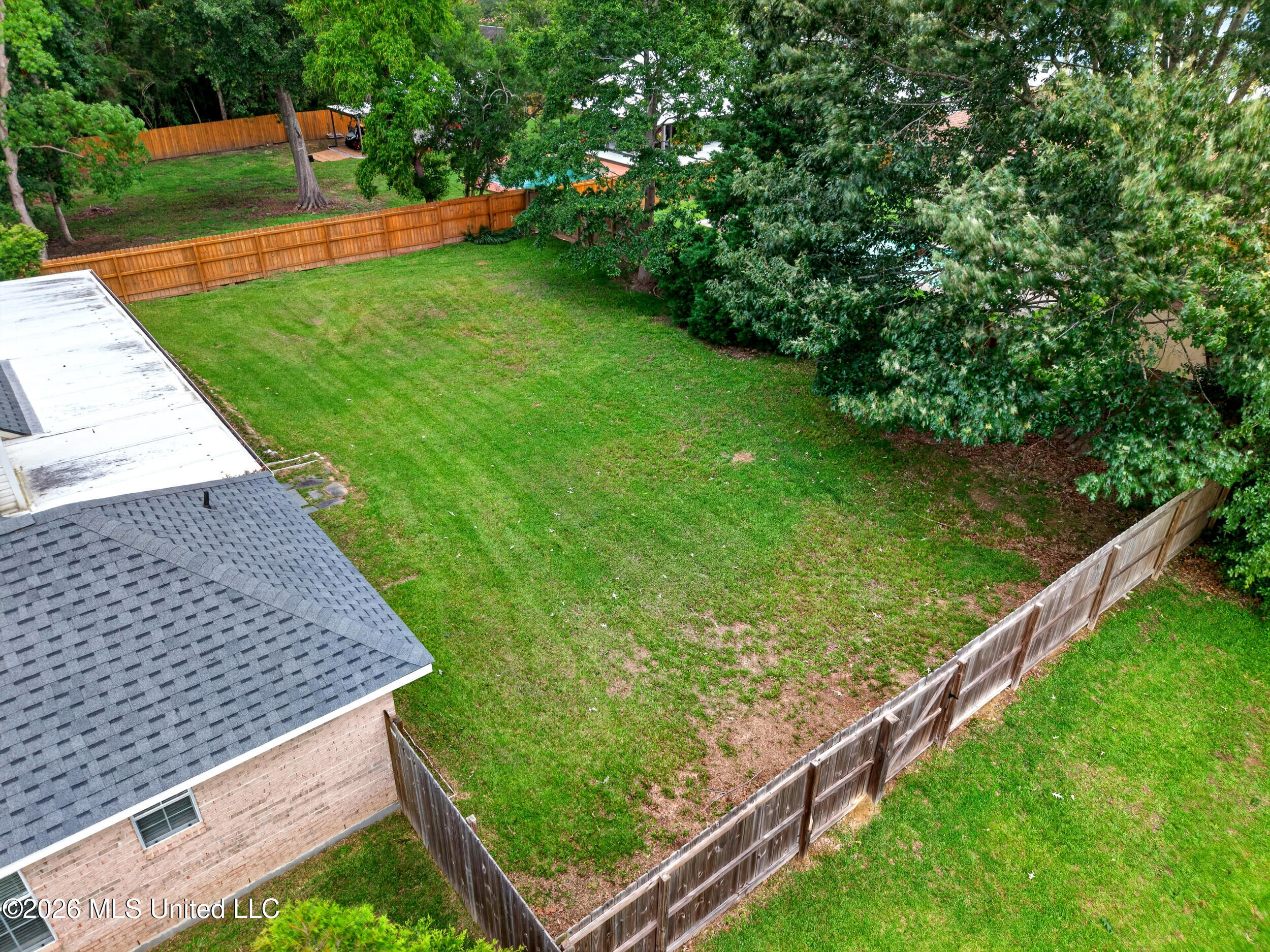200 Glenwood Drive Property Photo 44