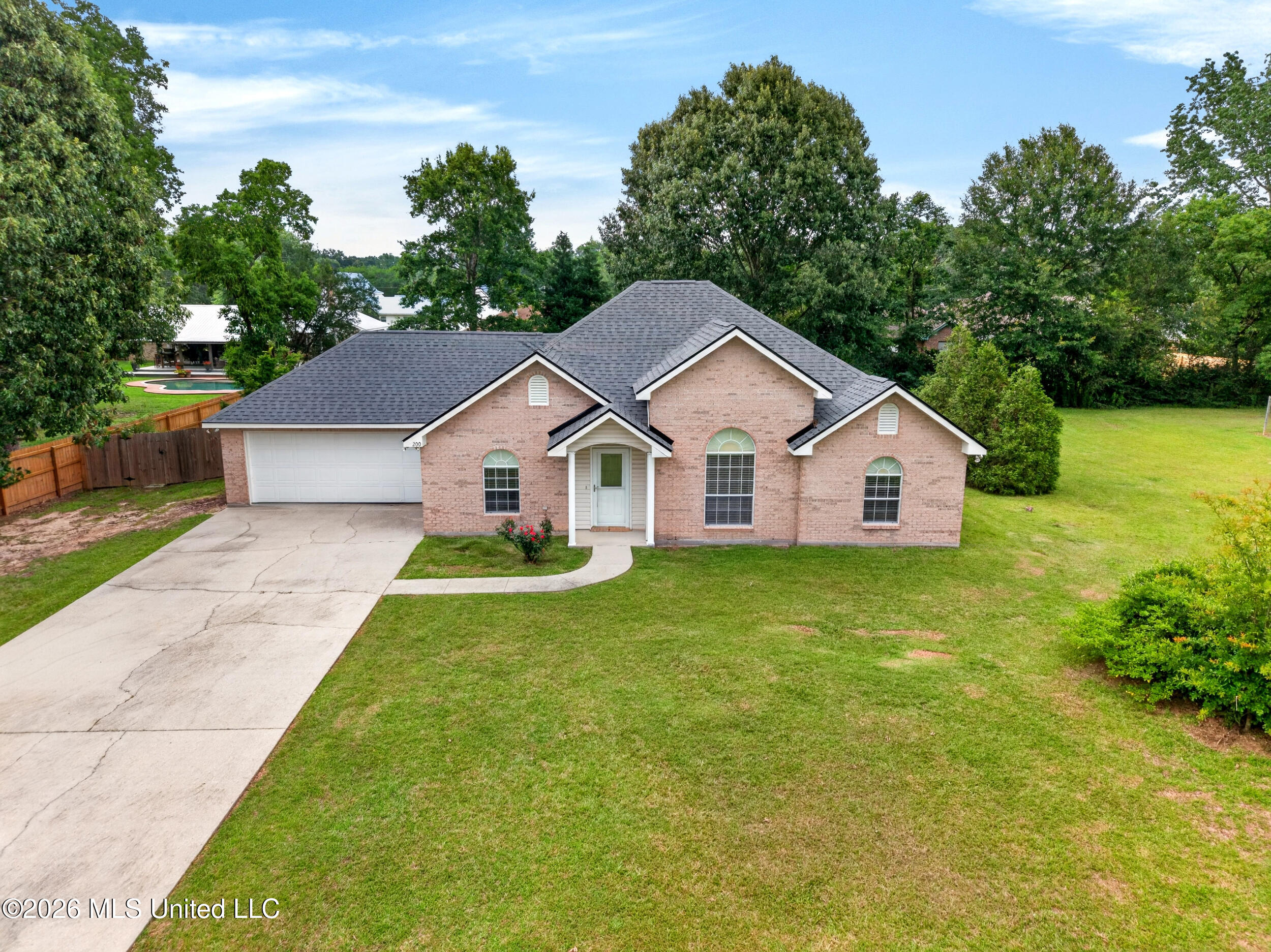 200 Glenwood Drive Property Photo 49