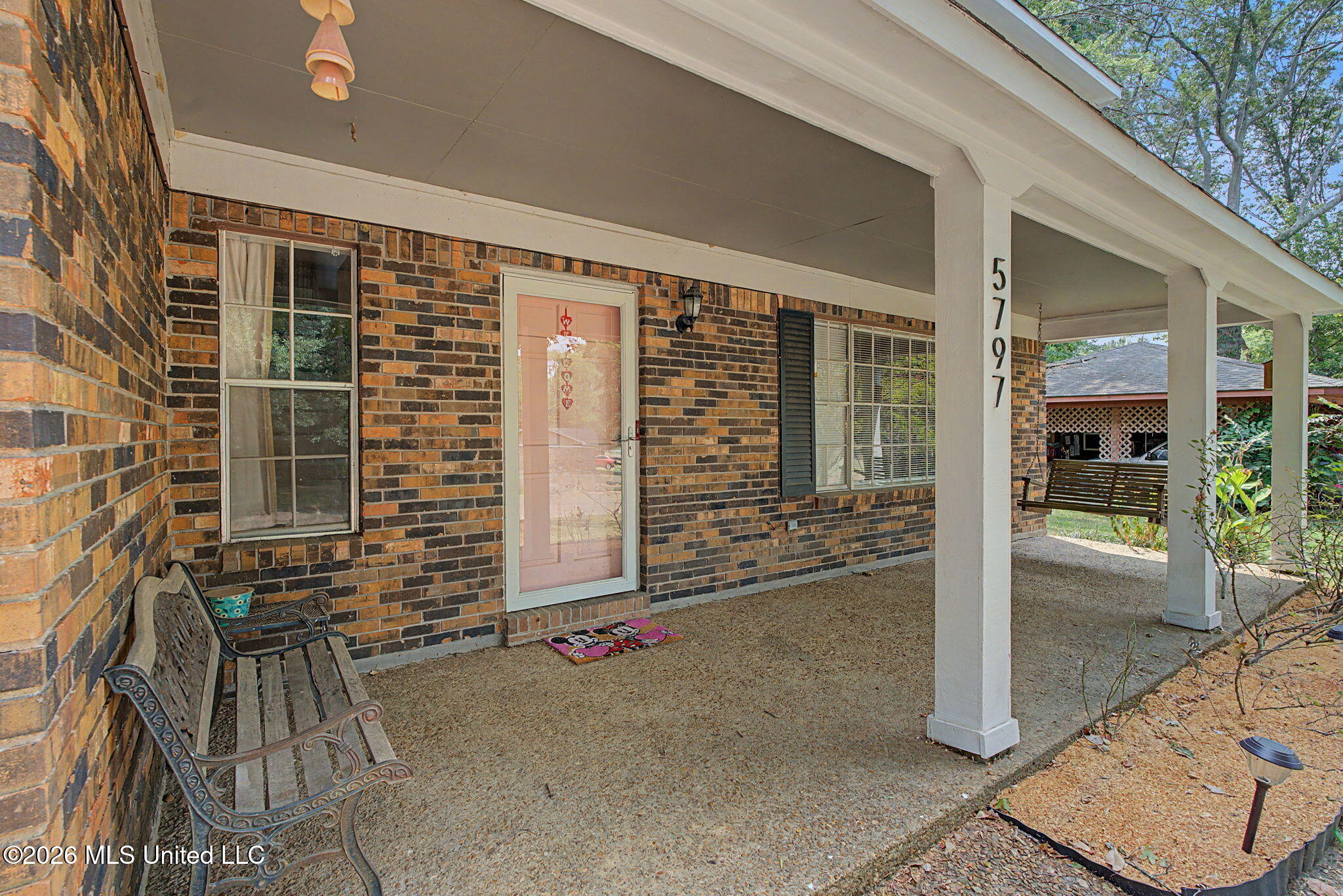 5797 Redbud Cove Property Photo 5