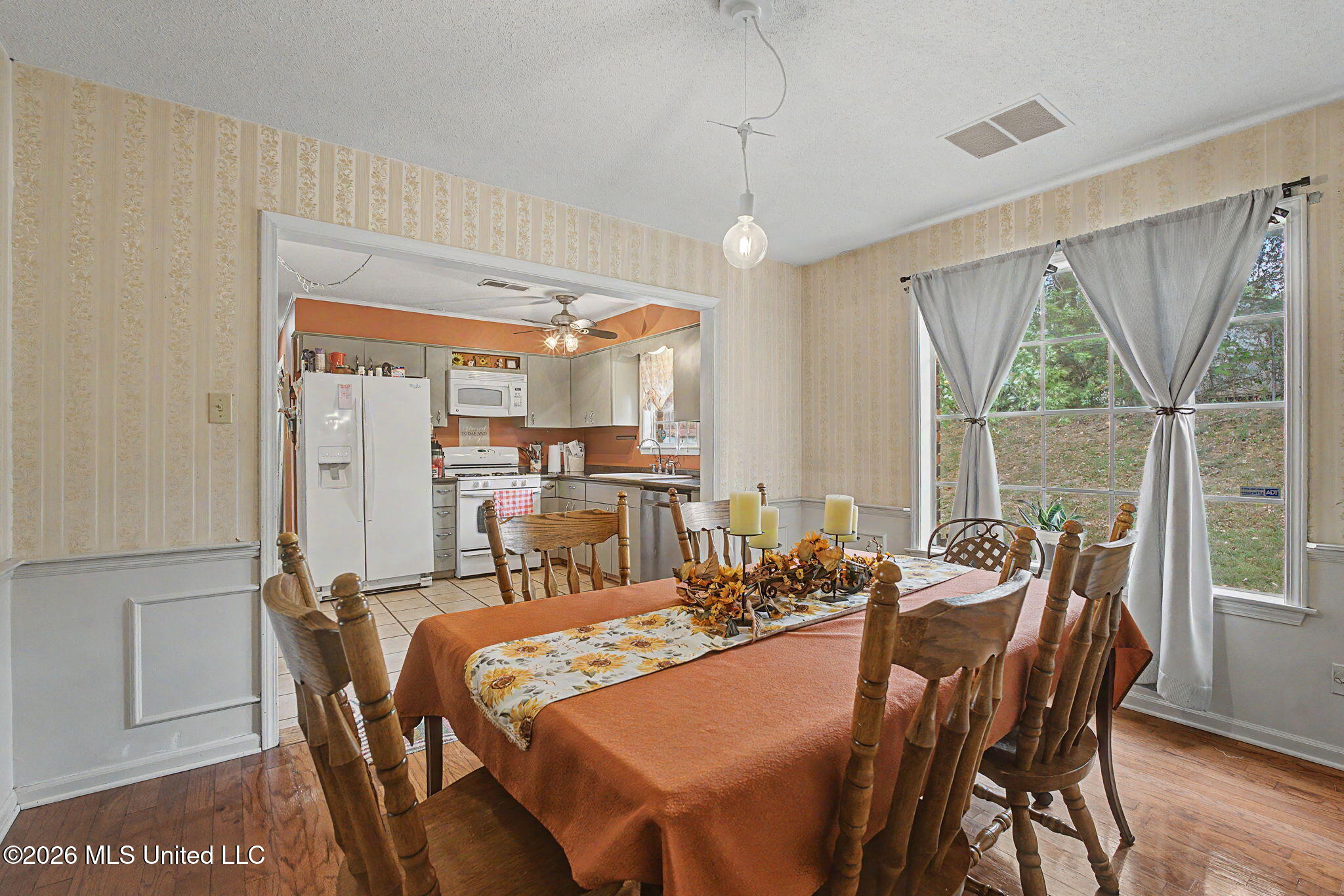 5797 Redbud Cove Property Photo 10