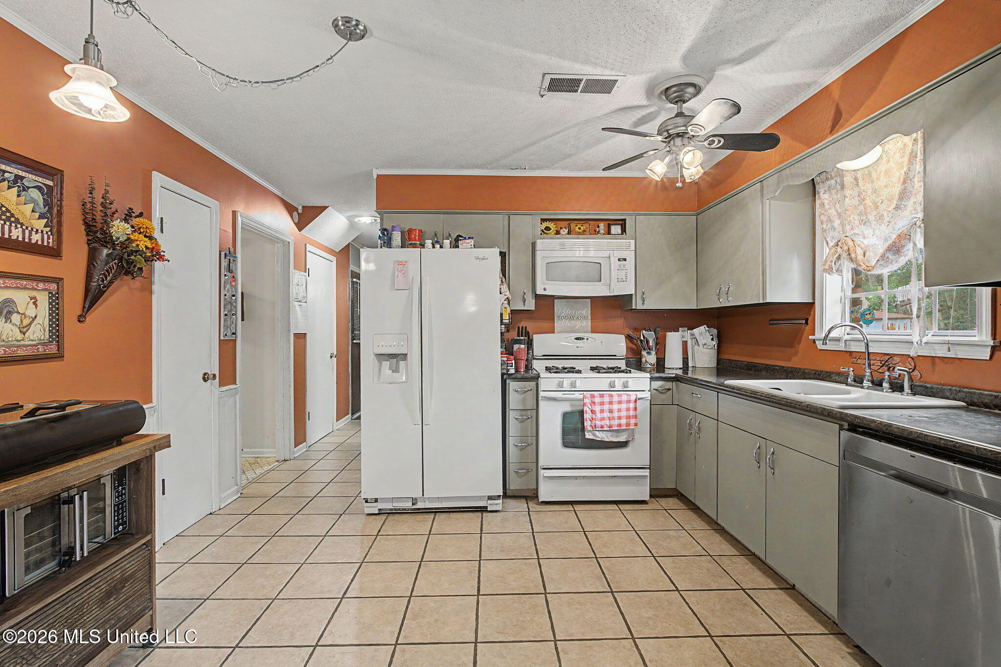 5797 Redbud Cove Property Photo 11
