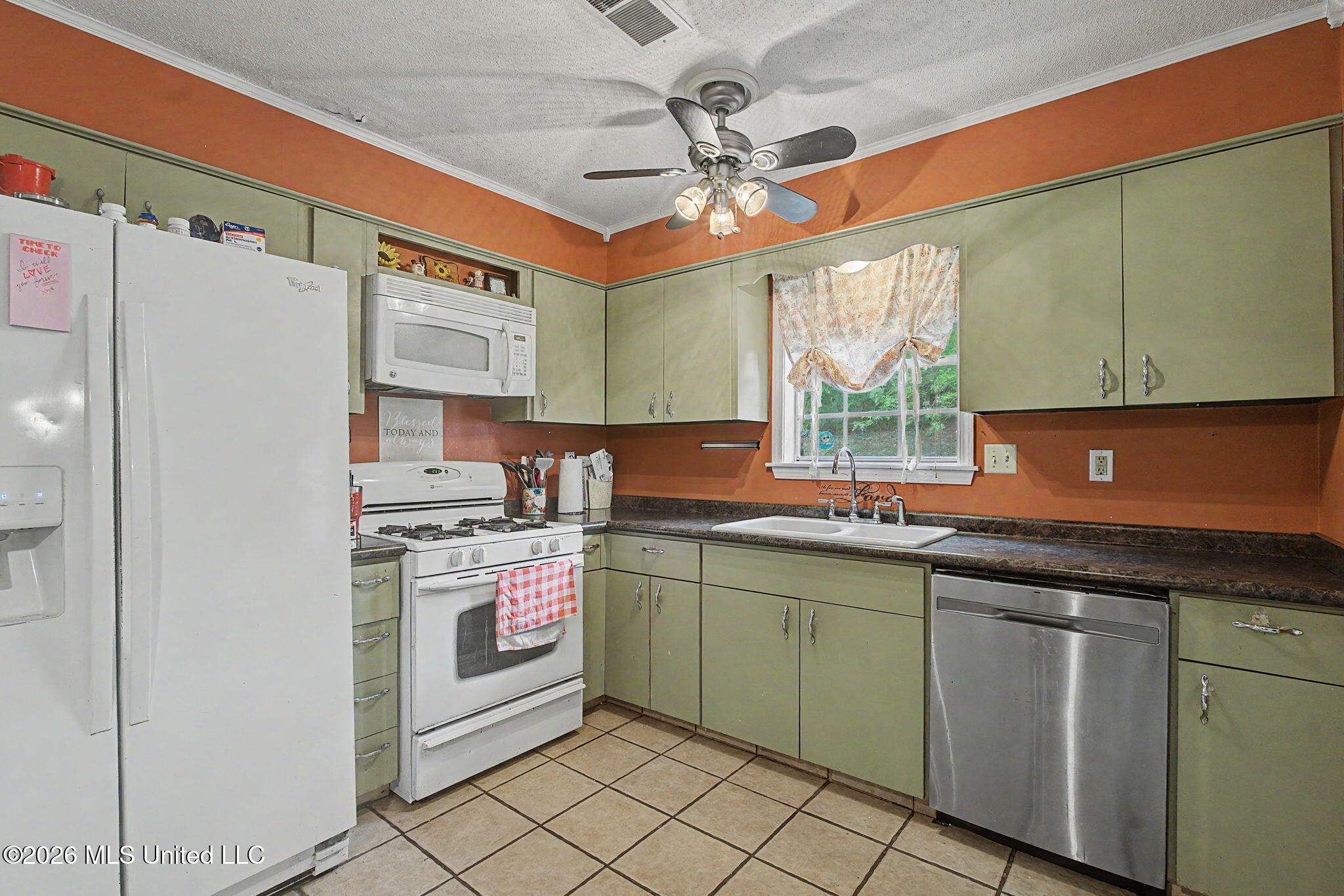 5797 Redbud Cove Property Photo 12