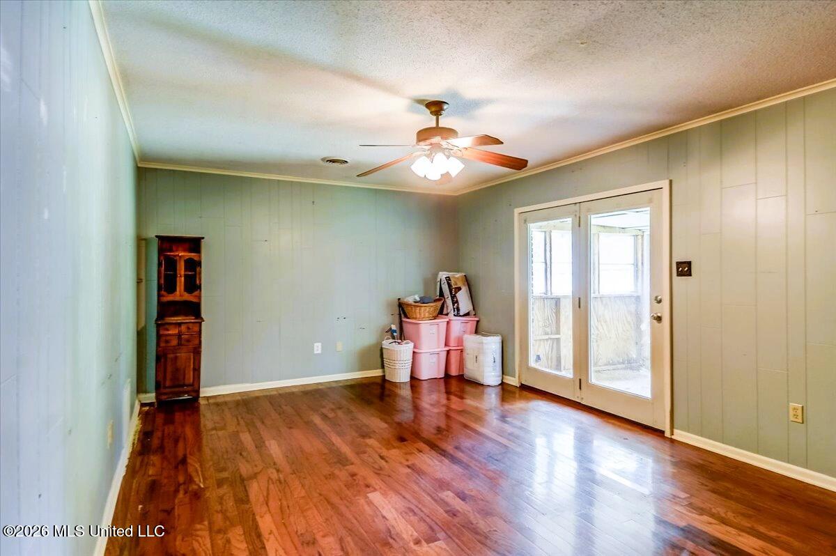 5797 Redbud Cove Property Photo 15