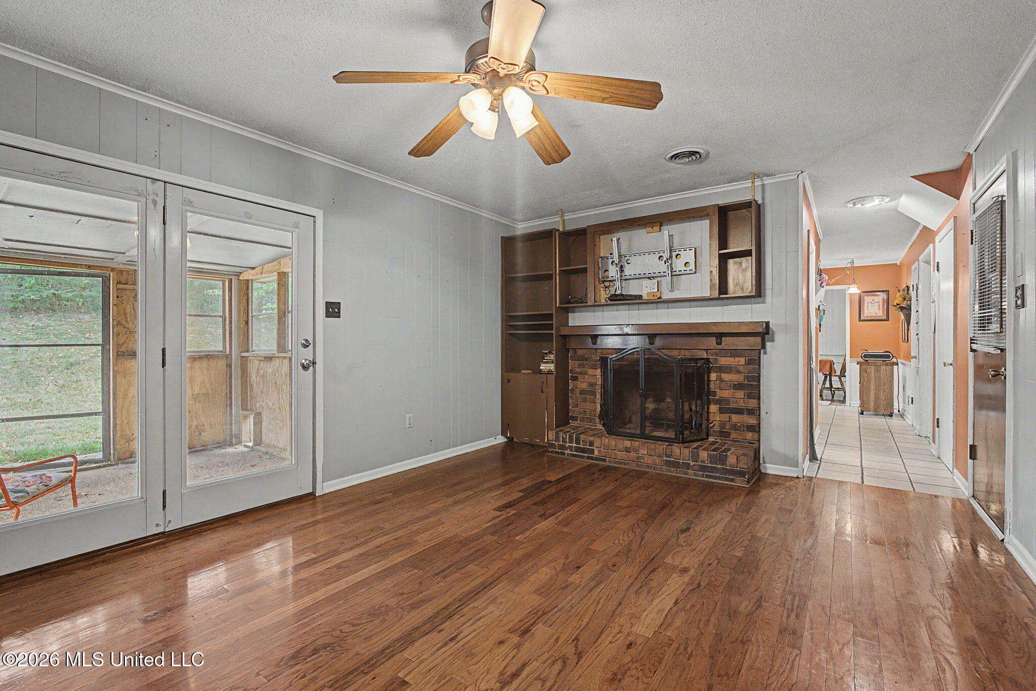5797 Redbud Cove Property Photo 15